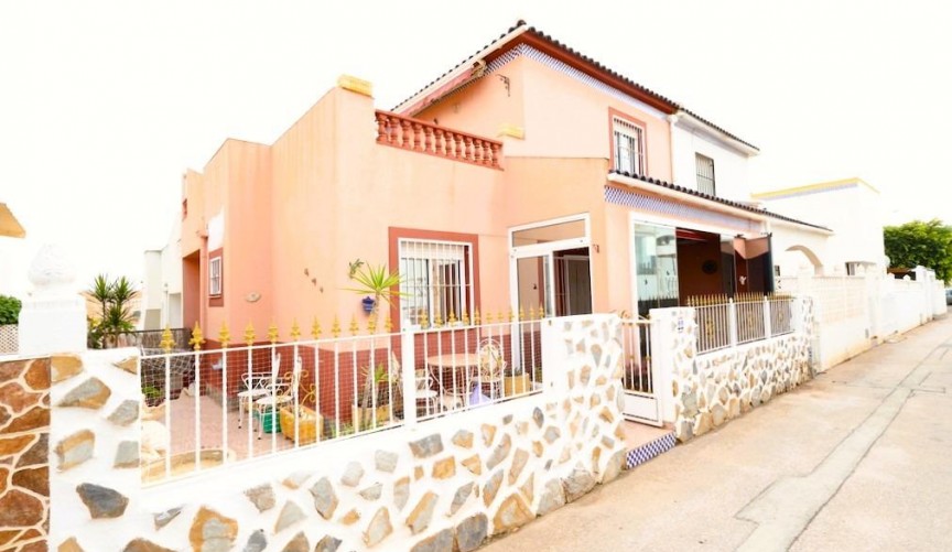 Brukt - Villa -
Torrevieja - Costa Blanca