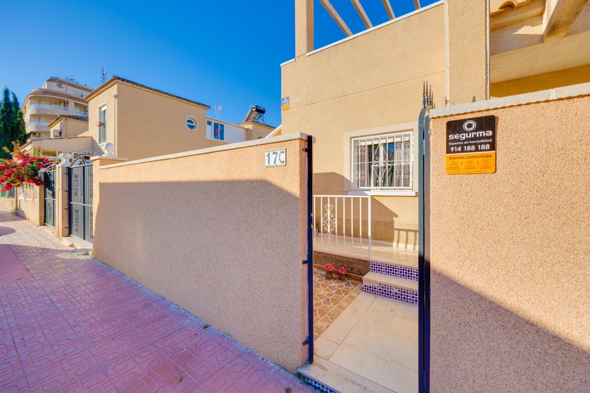 Brukt - Villa -
Torrevieja - Costa Blanca