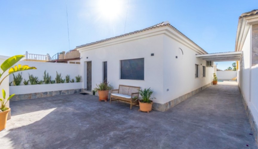 Brukt - Villa -
Torrevieja - Costa Blanca