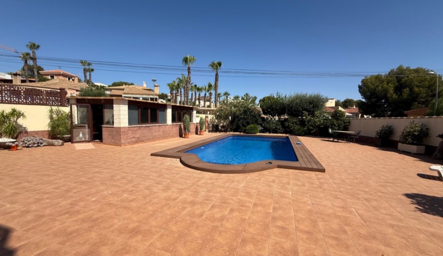 Brukt - Villa -
Torrevieja - Costa Blanca