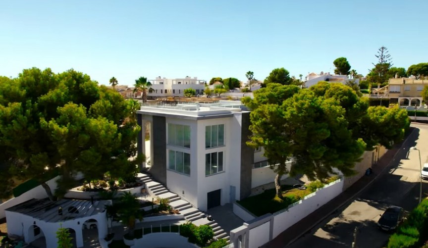 Brukt - Villa -
Torrevieja - Costa Blanca