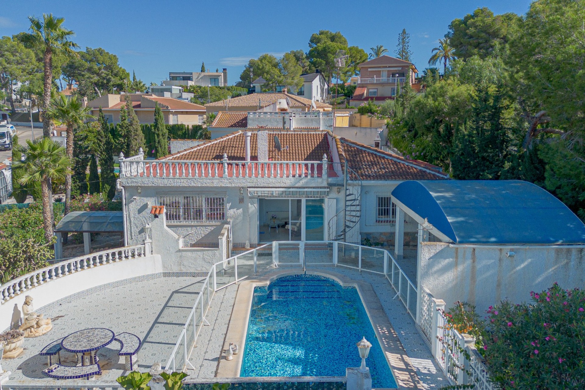 Brukt - Villa -
Torrevieja - Costa Blanca