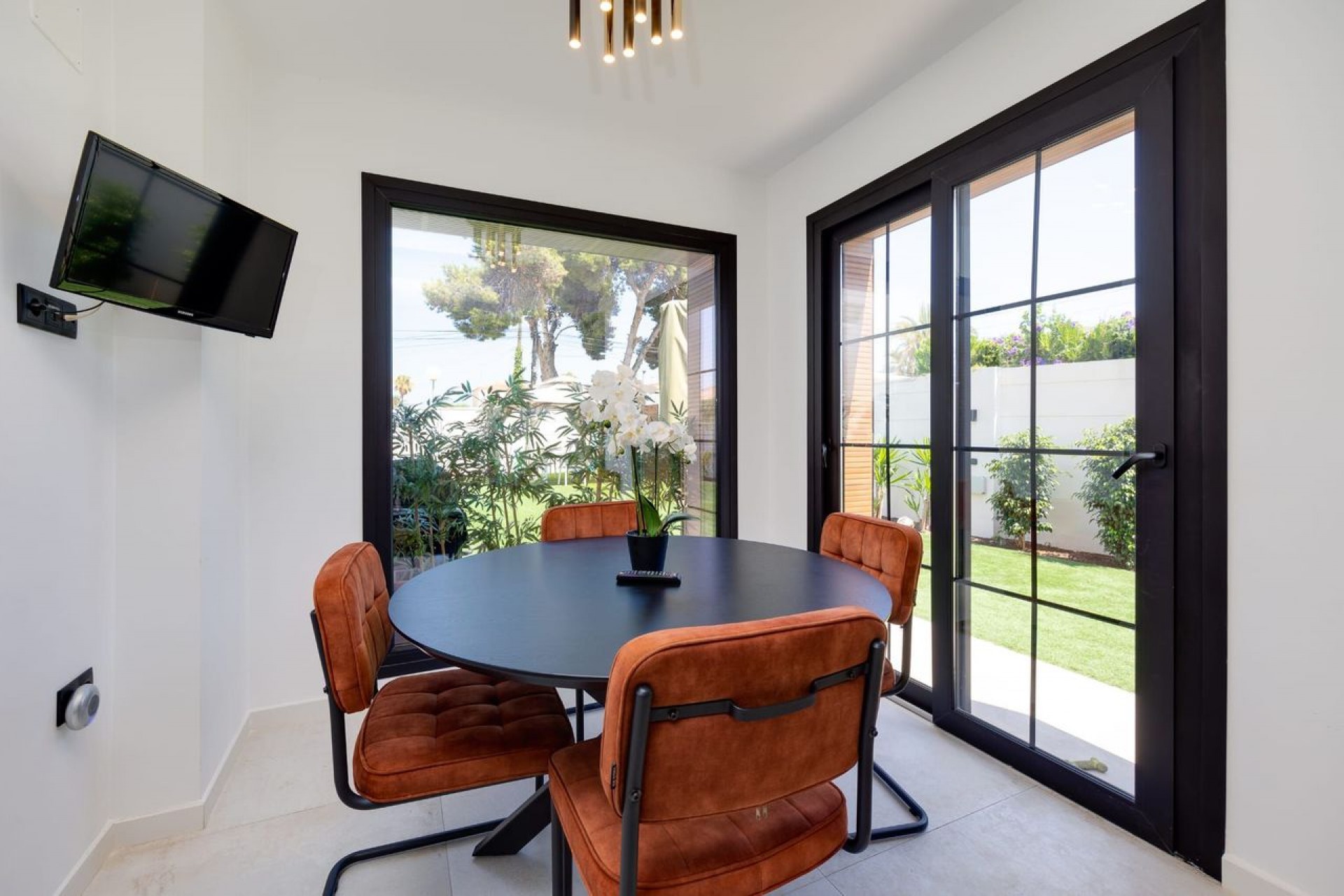 Brukt - Villa -
Torrevieja - Costa Blanca