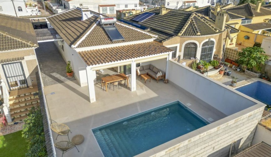 Brukt - Villa -
Torrevieja - Costa Blanca