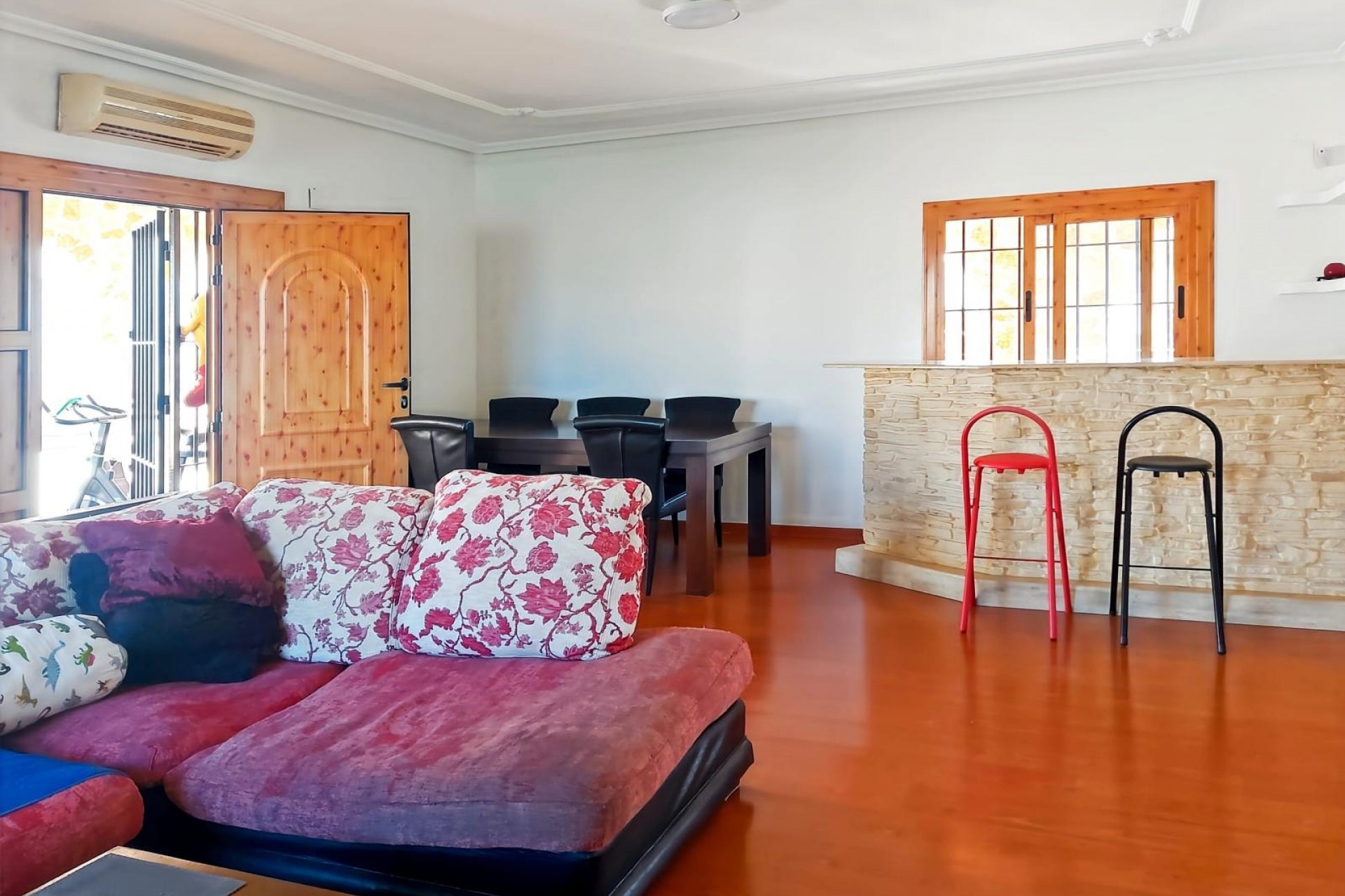 Brukt - Villa -
Torrevieja - Costa Blanca