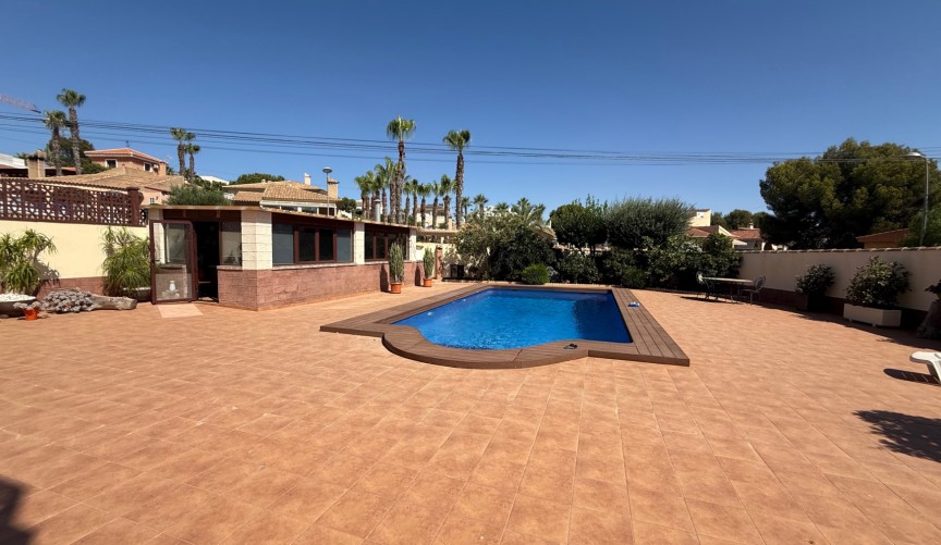 Brukt - Villa -
Torrevieja - Costa Blanca