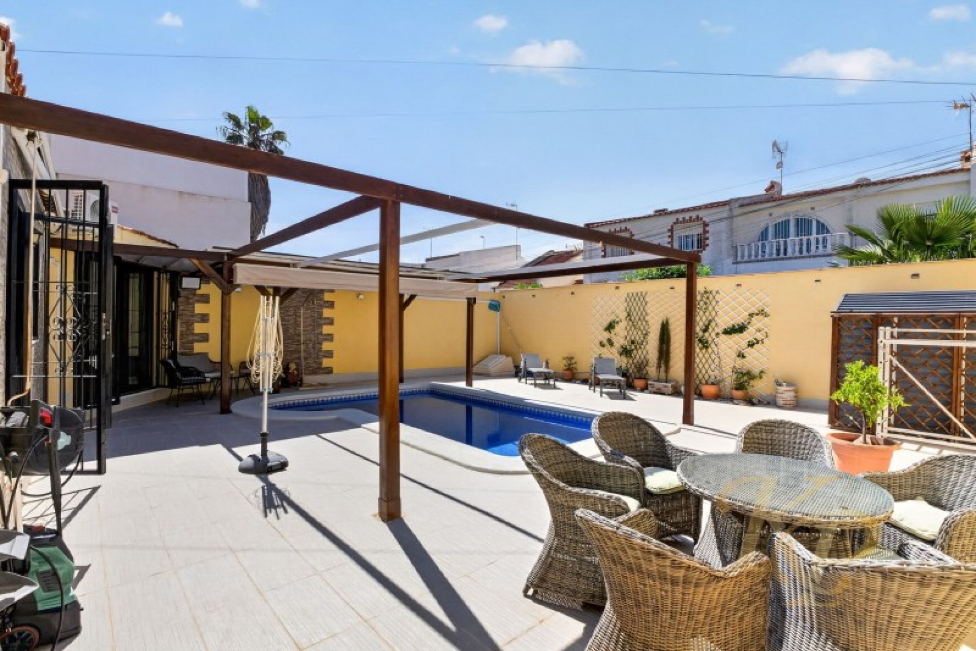 Brukt - Villa -
Torrevieja - Costa Blanca
