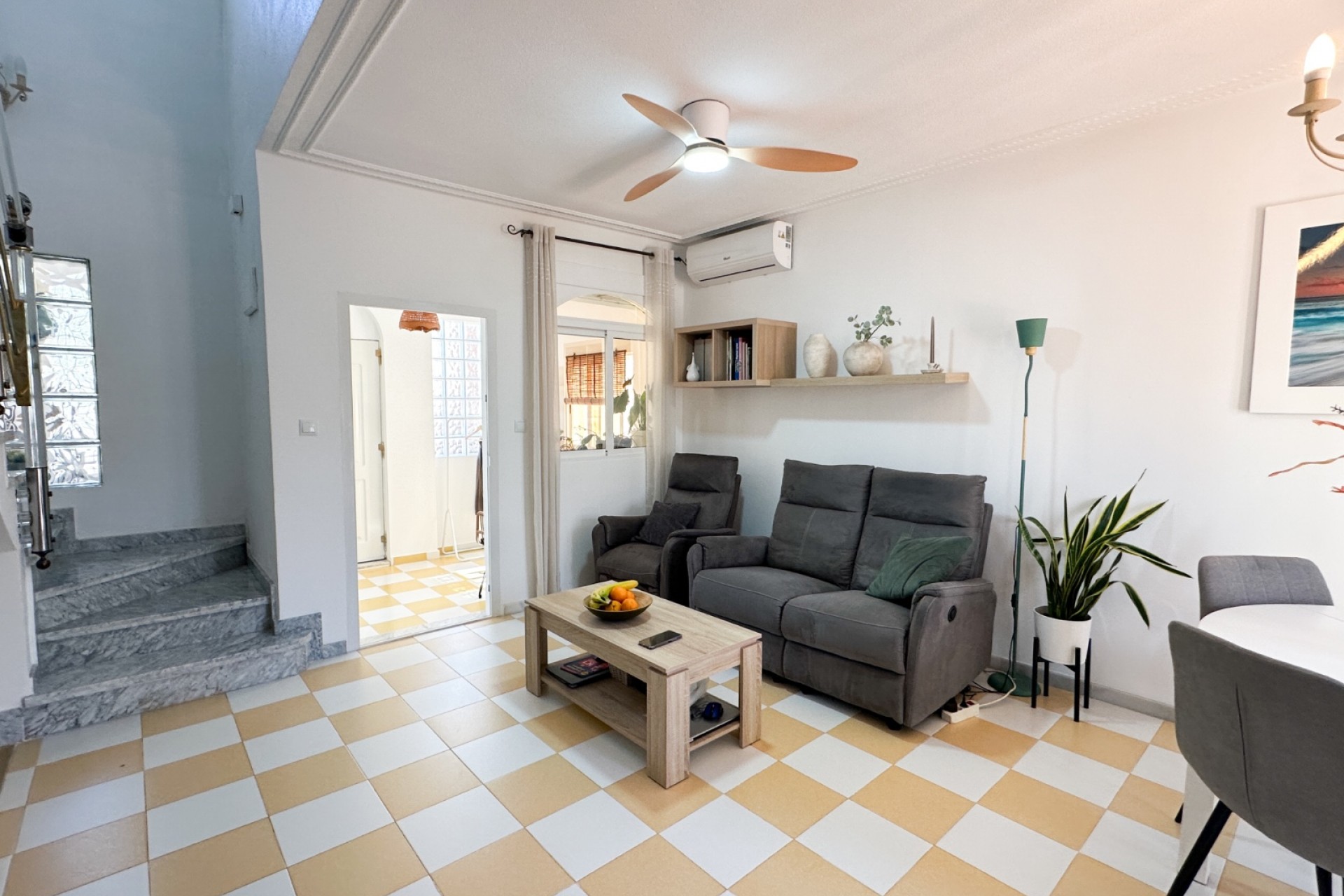 Brukt - Villa -
Torrevieja - Costa Blanca