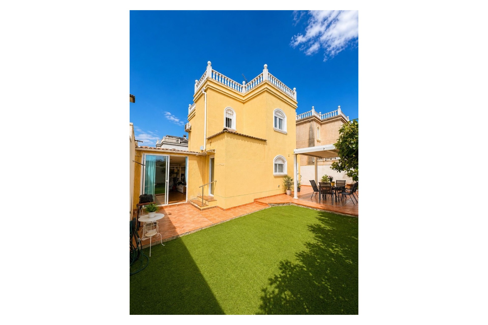 Brukt - Villa -
Torrevieja - Costa Blanca