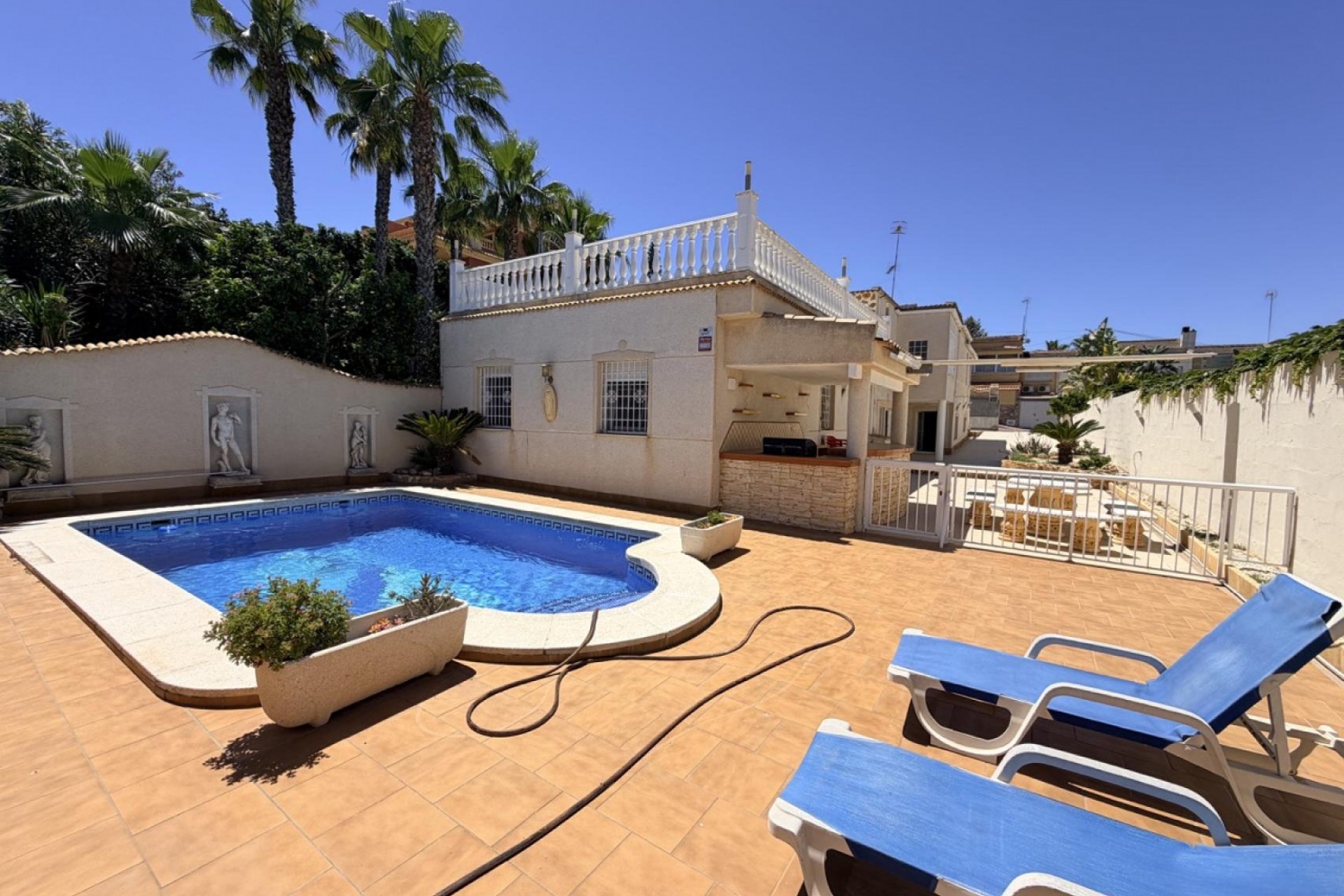 Brukt - Villa -
Torrevieja - Costa Blanca
