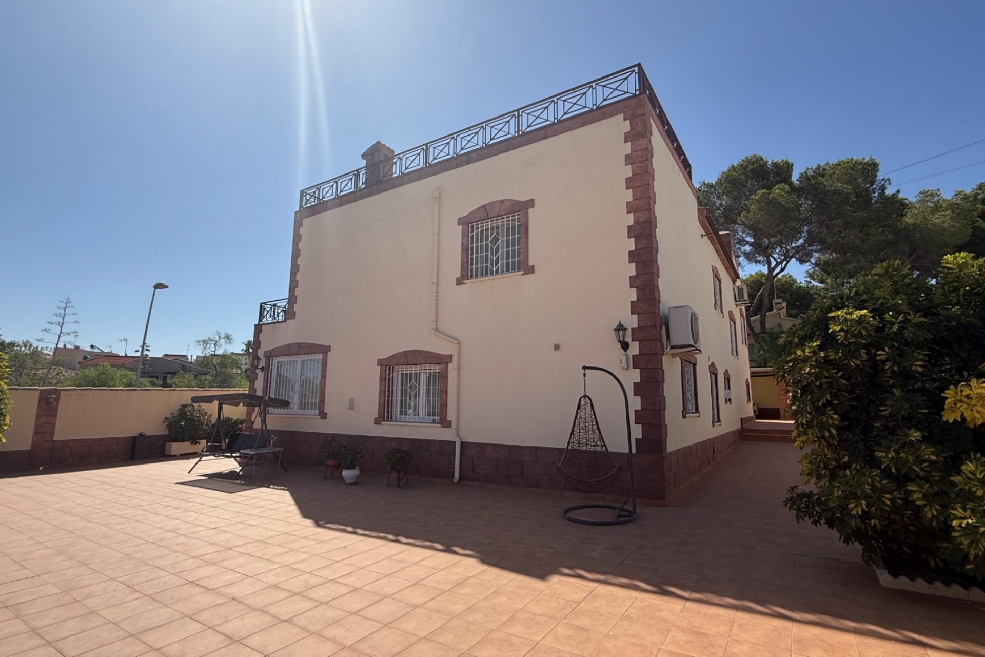Brukt - Villa -
Torrevieja - Costa Blanca