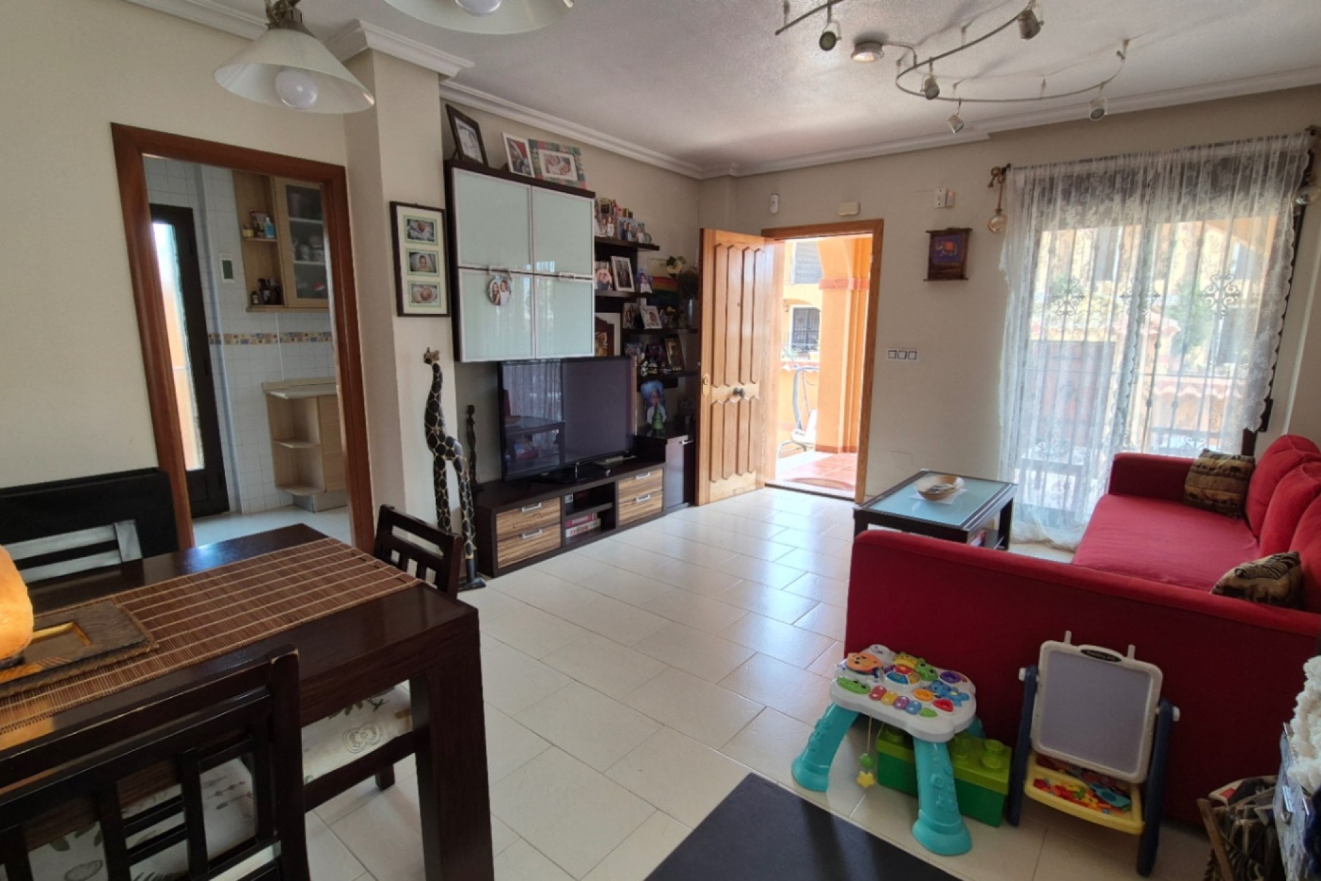 Brukt - Villa -
Torrevieja - Costa Blanca