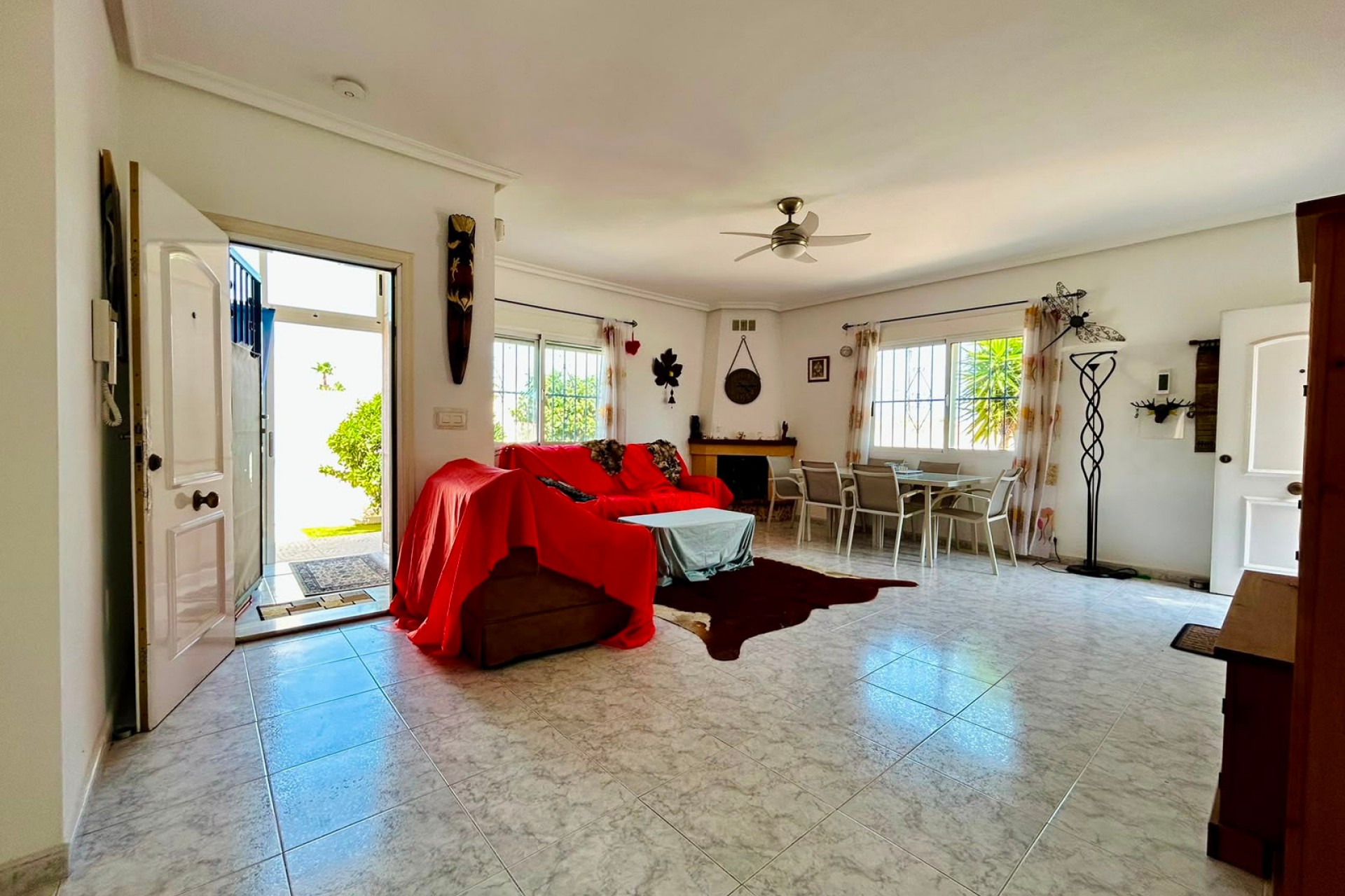 Brukt - Villa -
Torrevieja - Costa Blanca