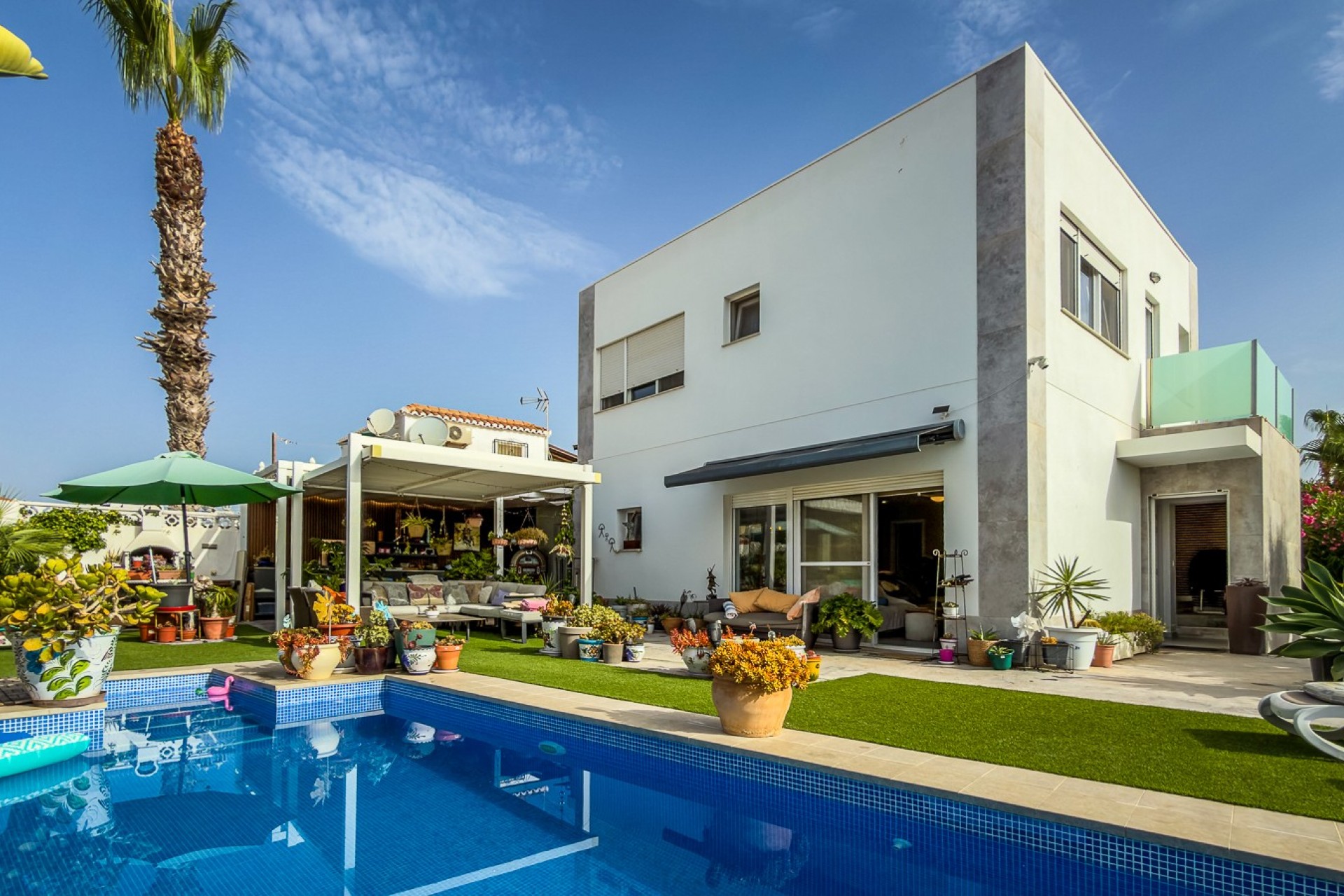 Brukt - Villa -
Torrevieja - Costa Blanca