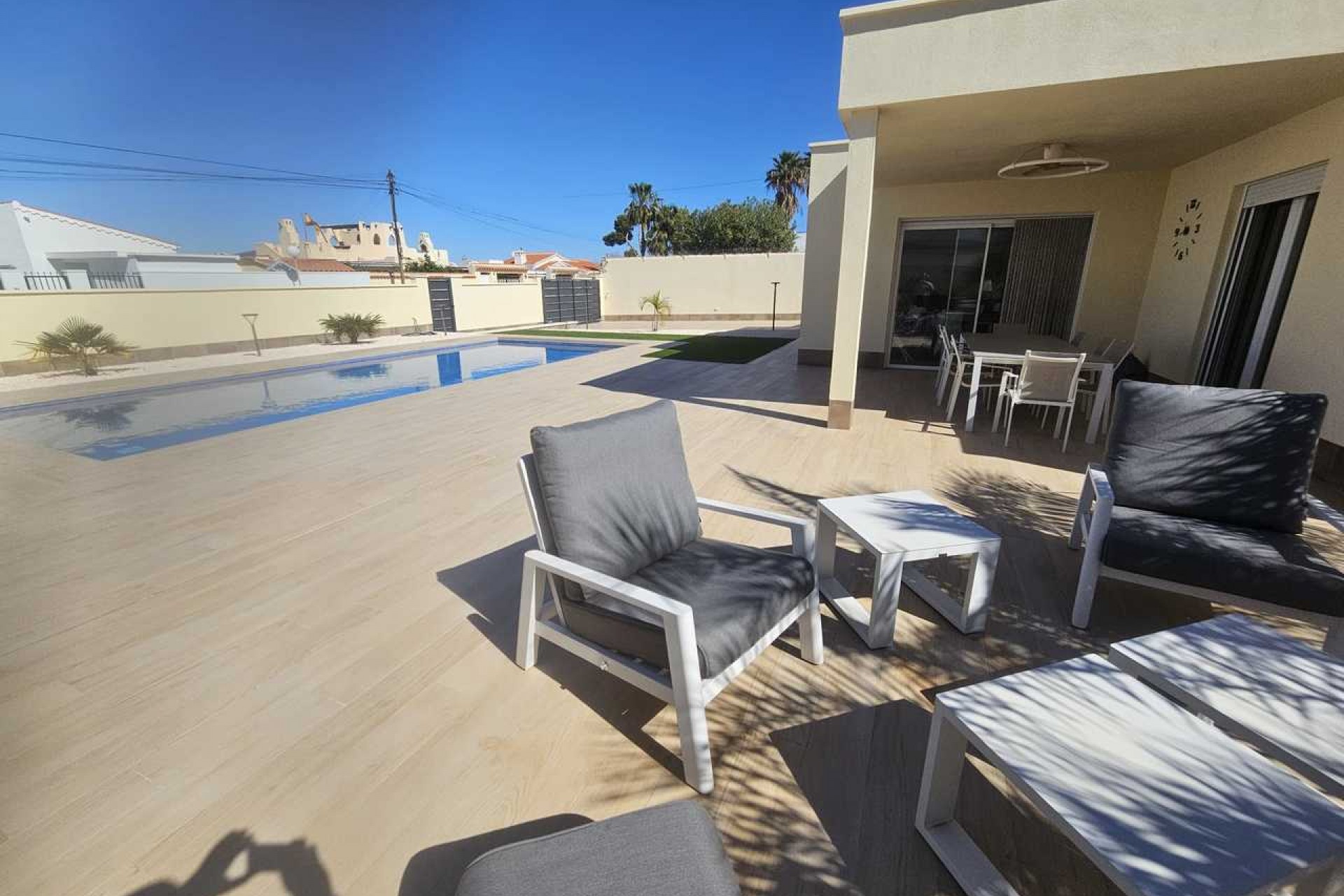 Brukt - Villa -
Torrevieja - Costa Blanca