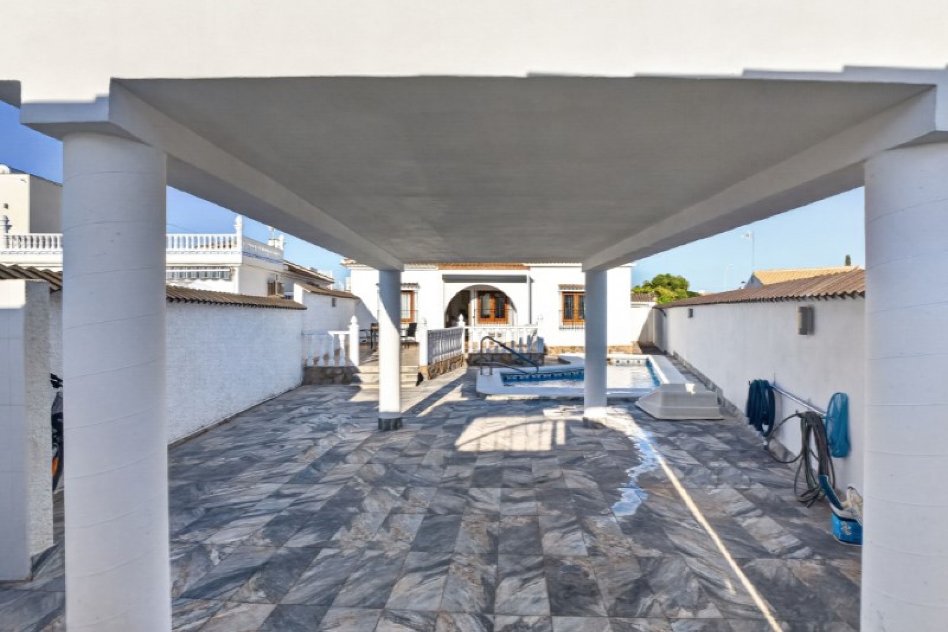 Brukt - Villa -
Torrevieja - Costa Blanca