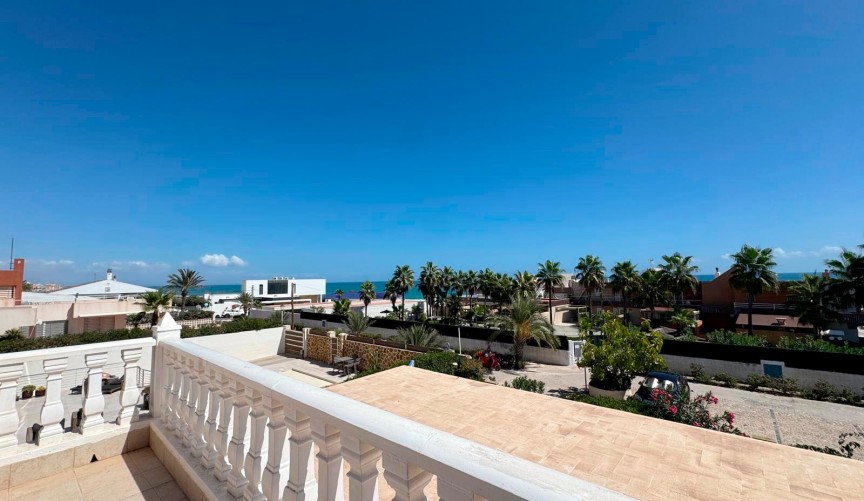 Brukt - Villa -
Torrevieja - Costa Blanca