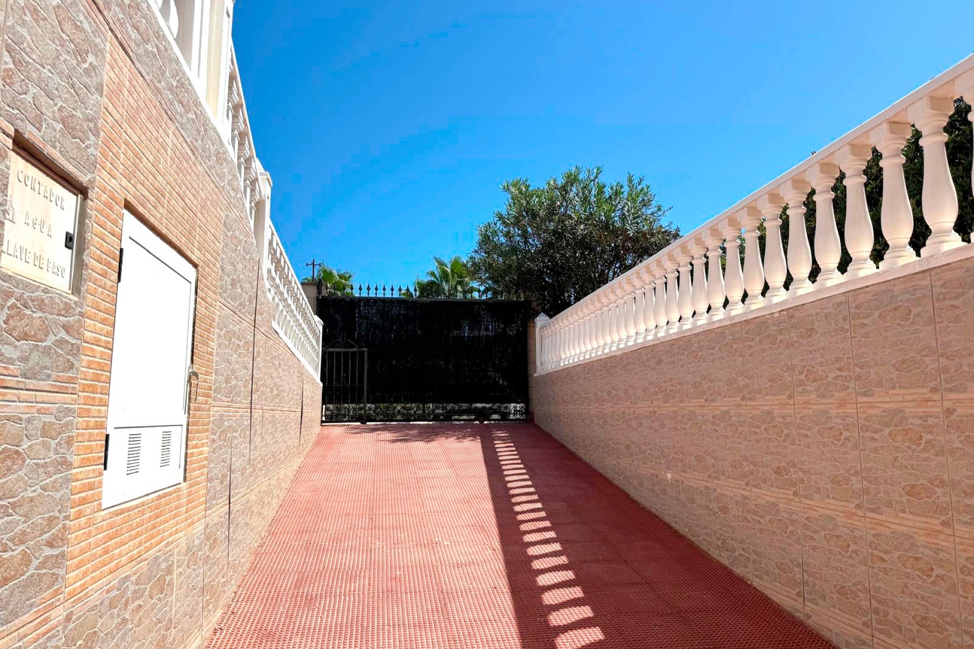 Brukt - Villa -
Torrevieja - Costa Blanca