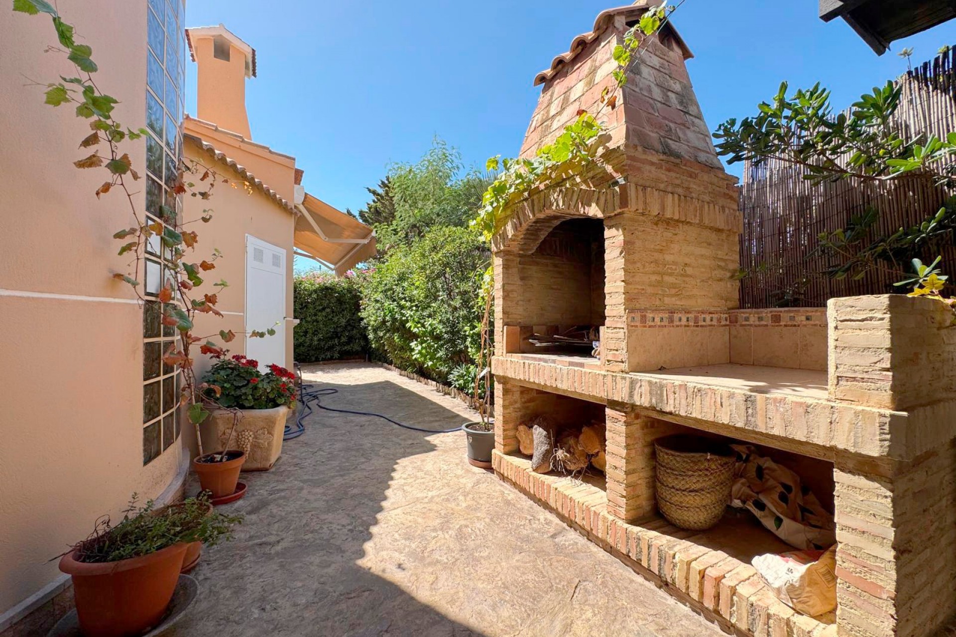 Brukt - Villa -
Torrevieja - Costa Blanca