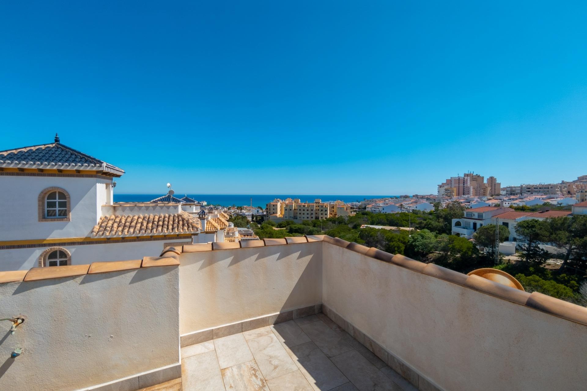 Brukt - Villa -
Torrevieja - La Mata