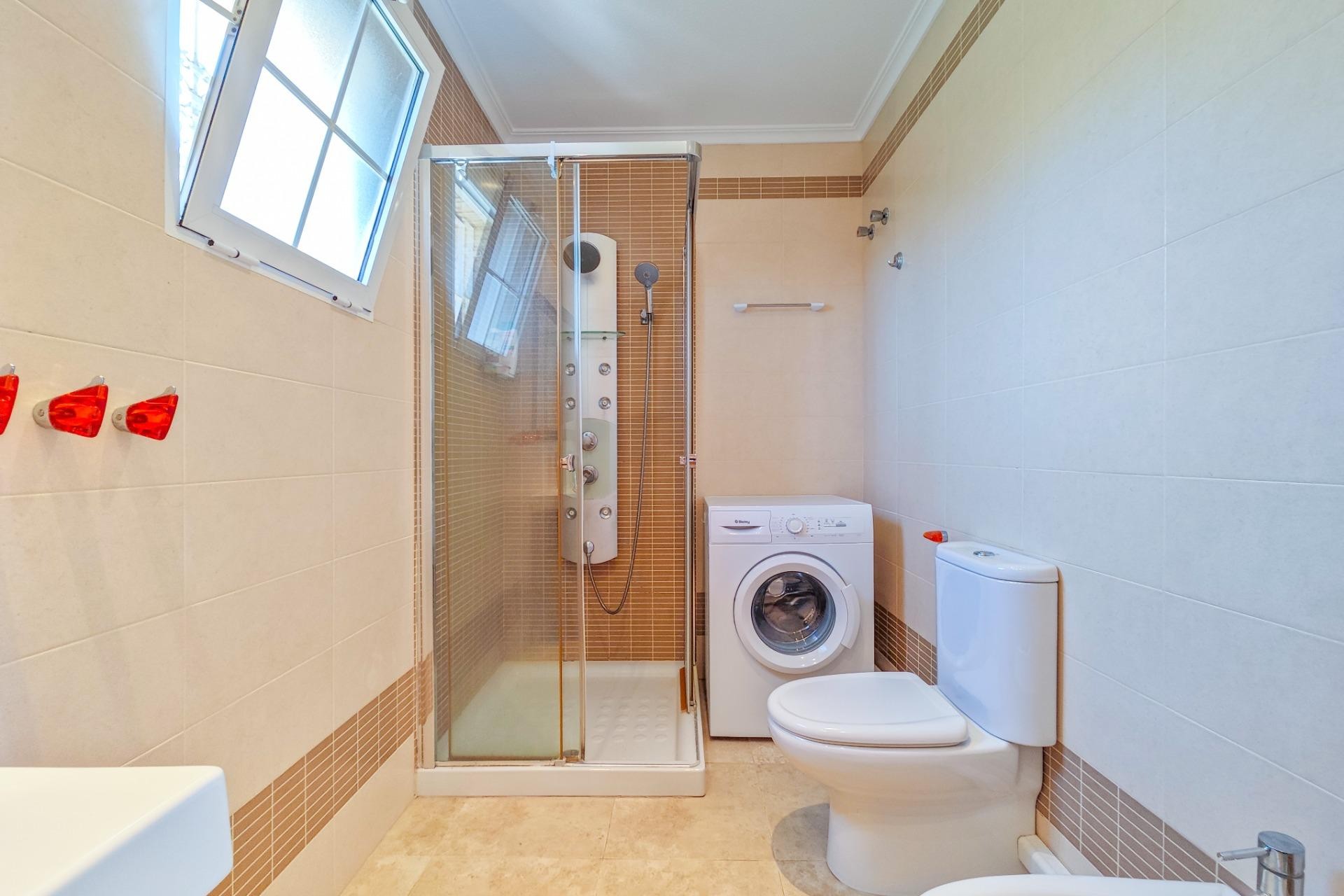 Brukt - Villa -
Torrevieja - La Mata