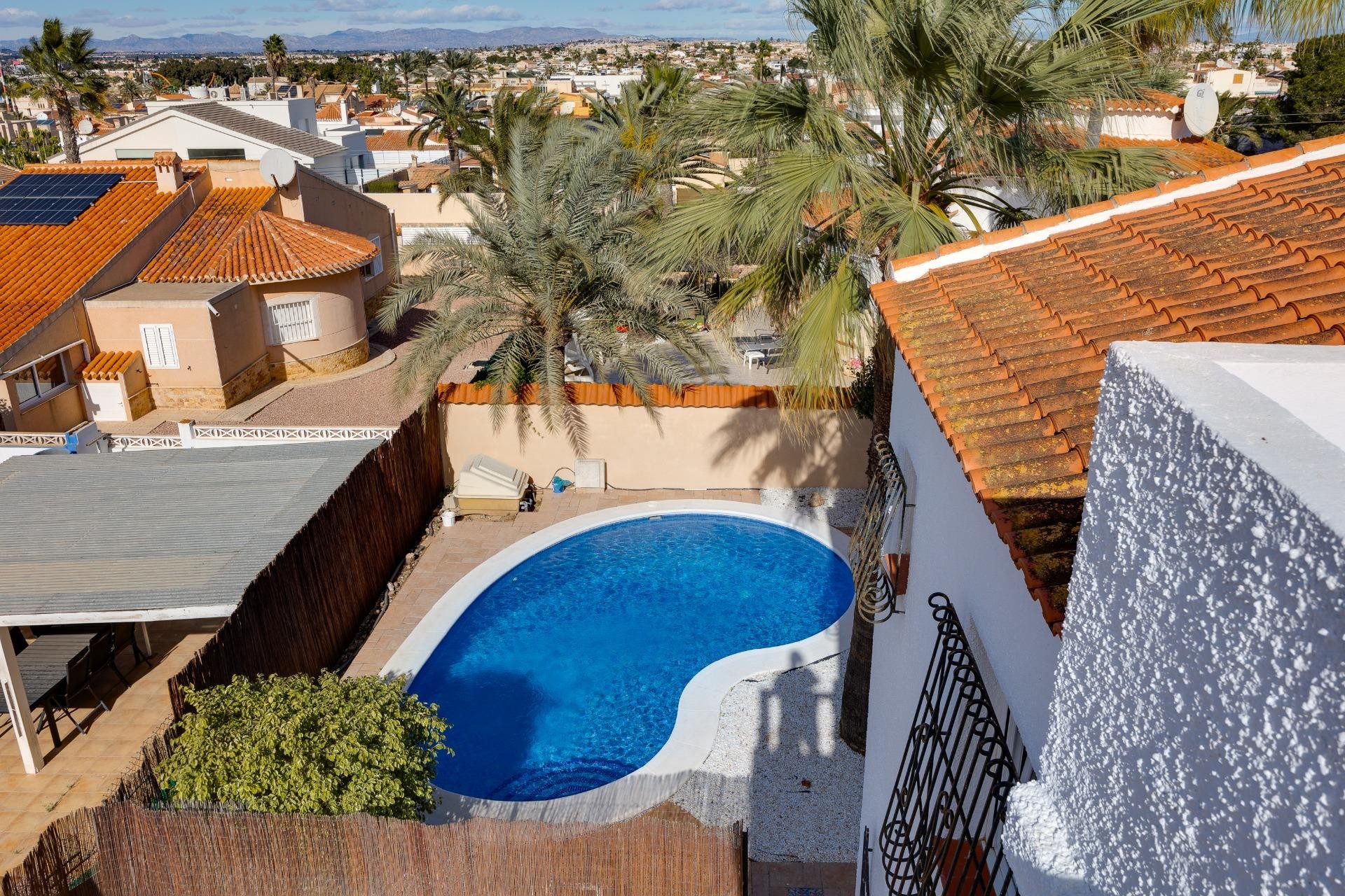 Brukt - Villa -
Torrevieja - La Siesta - El Salado - Torreta