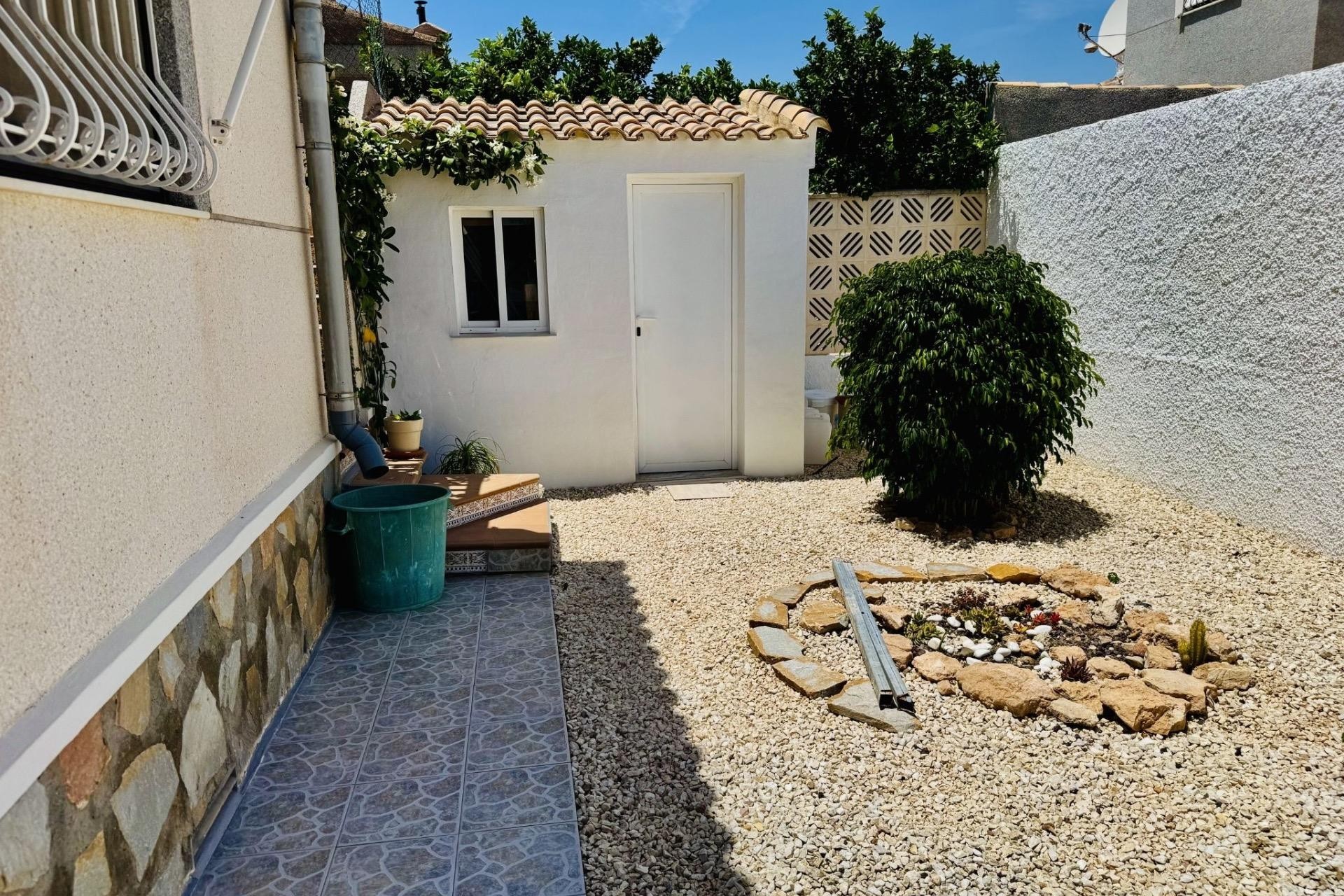 Brukt - Villa -
Torrevieja - La Siesta - El Salado - Torreta
