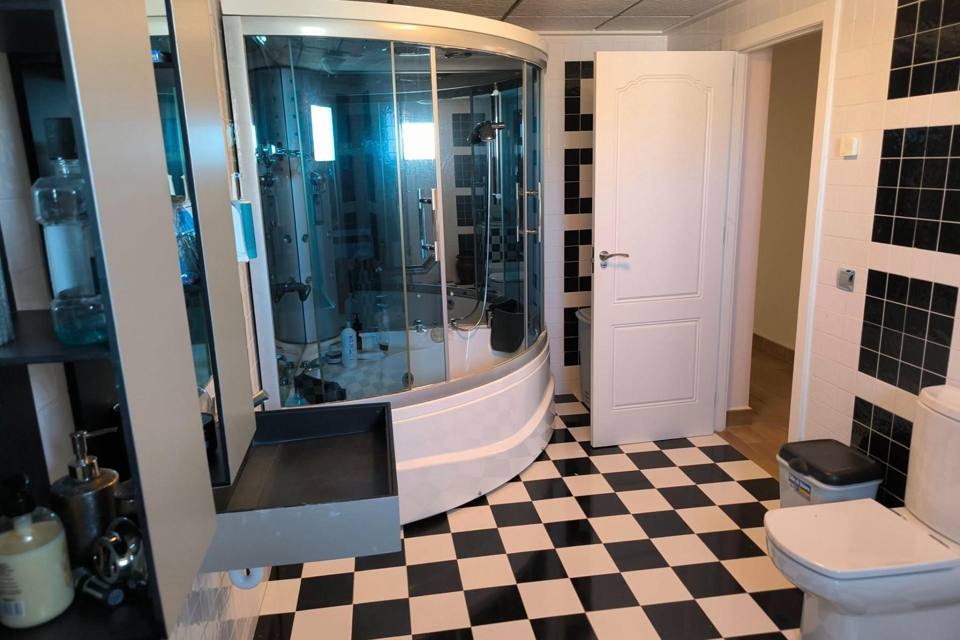 Brukt - Villa -
Torrevieja - La Siesta