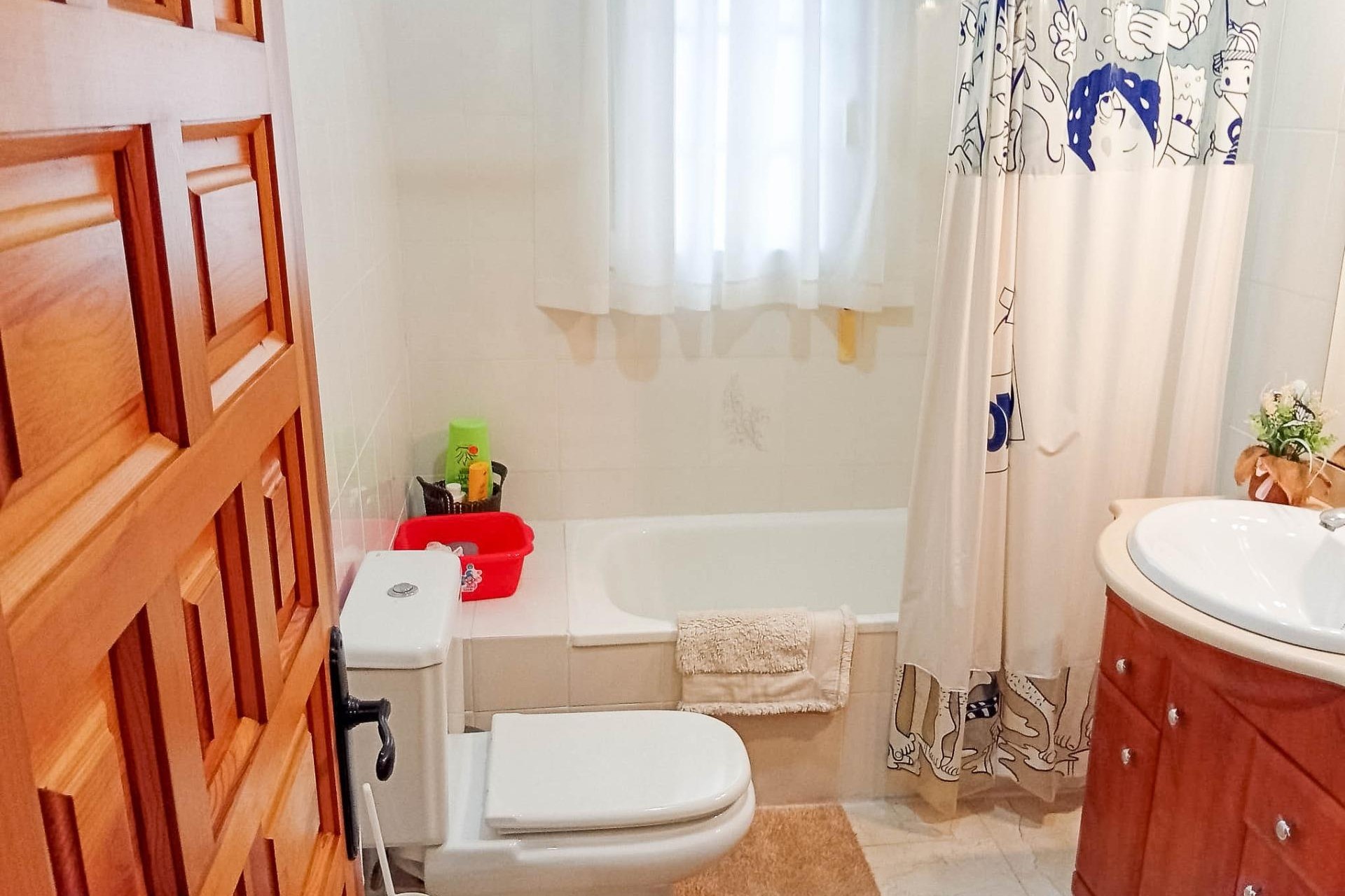 Brukt - Villa -
Torrevieja - La Siesta