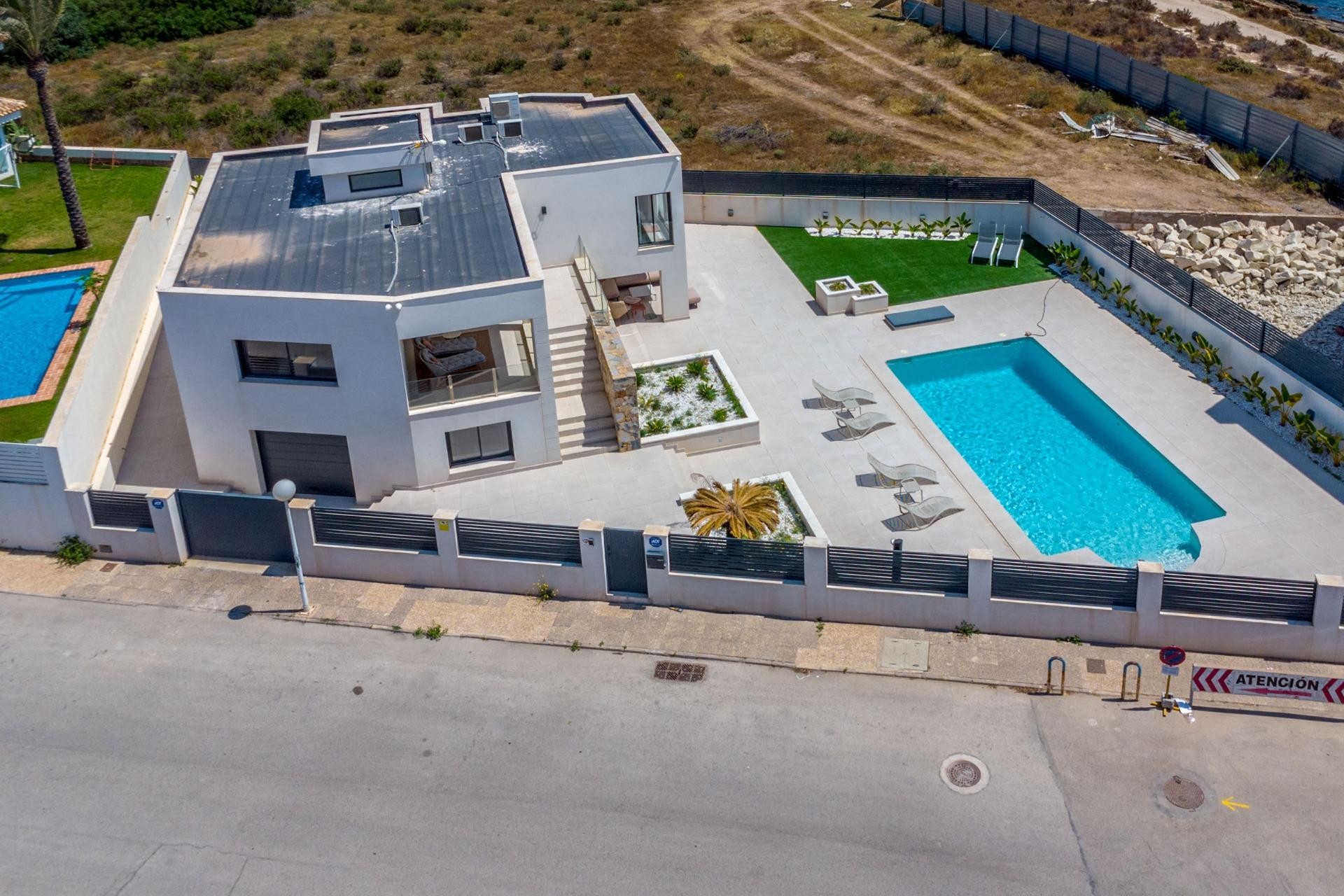 Brukt - Villa -
Torrevieja - La Veleta