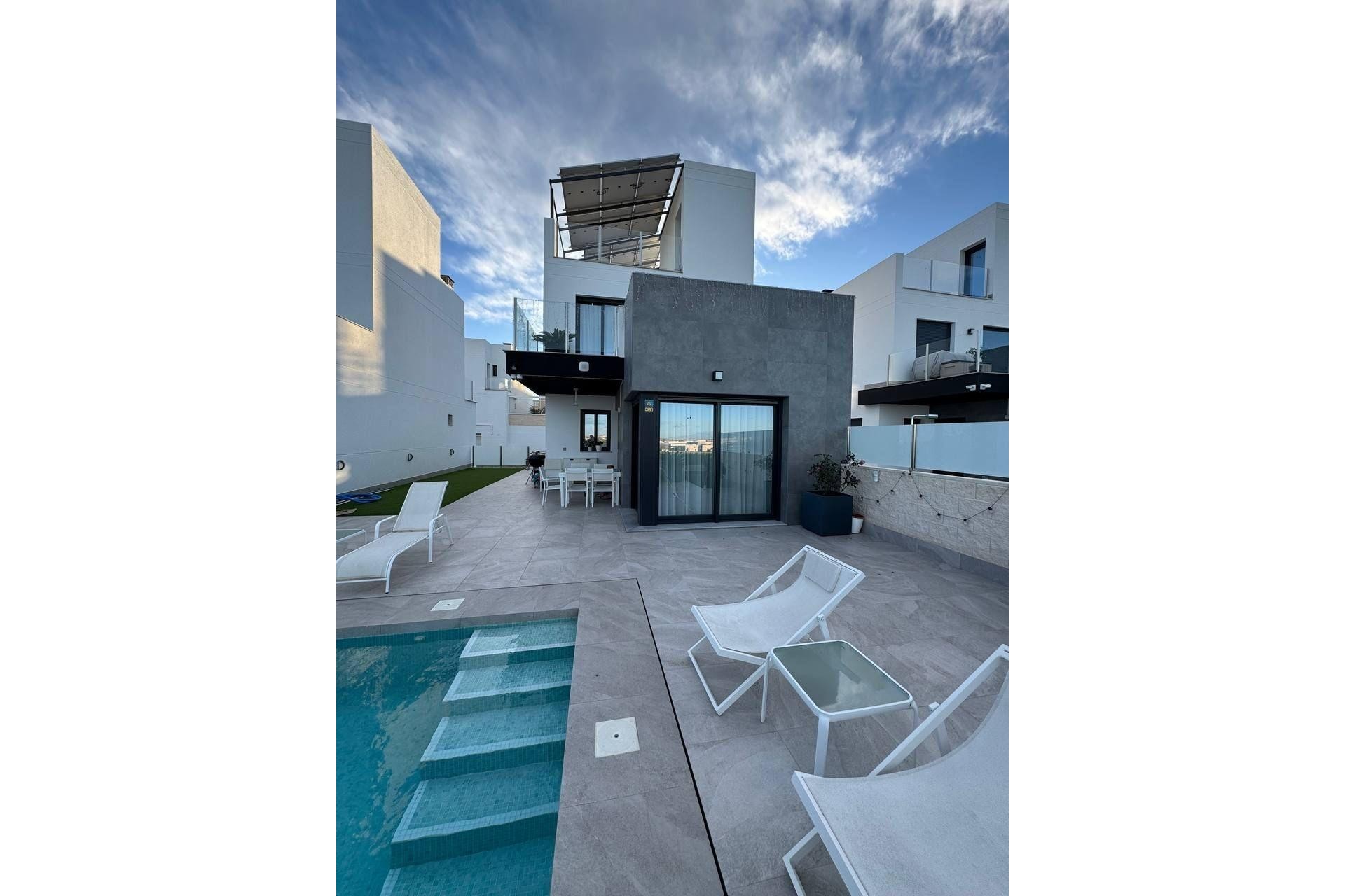 Brukt - Villa -
Torrevieja - Los Balcones - Los Altos del Edén