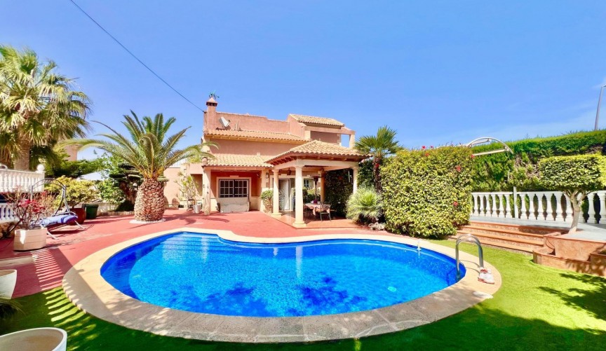 Brukt - Villa -
Torrevieja - Los Balcones - Los Altos del Edén
