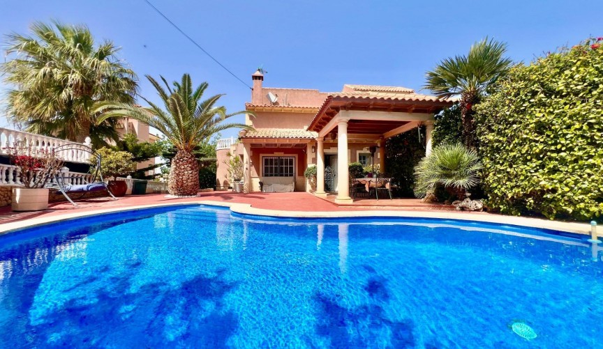 Brukt - Villa -
Torrevieja - Los Balcones - Los Altos del Edén
