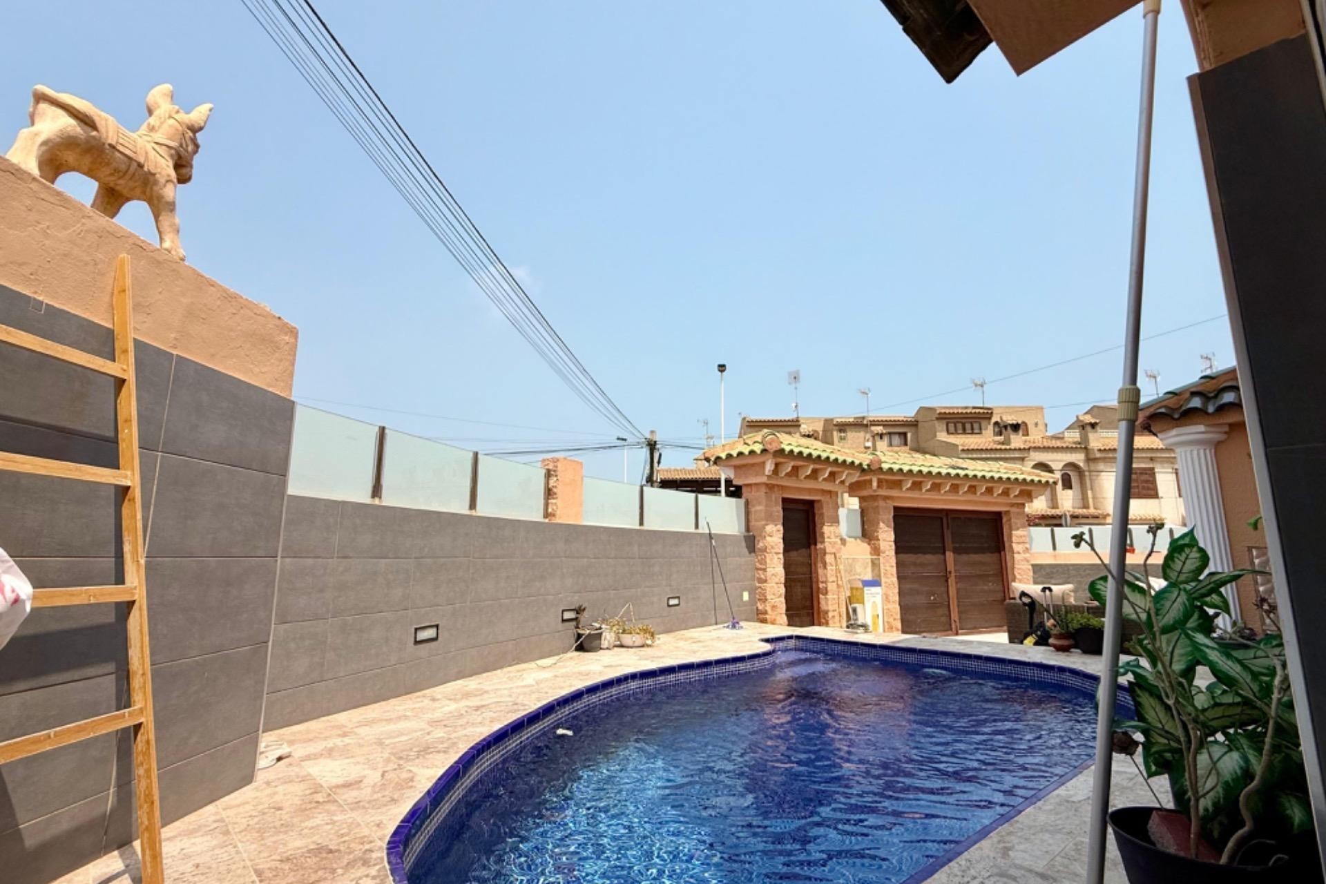 Brukt - Villa -
Torrevieja - Los Frutales