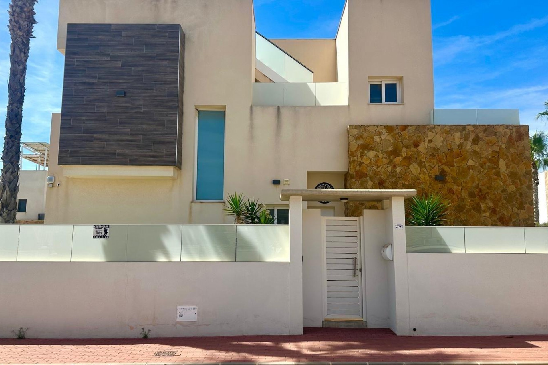 Brukt - Villa -
Torrevieja - Miramar - Torre Del Moro