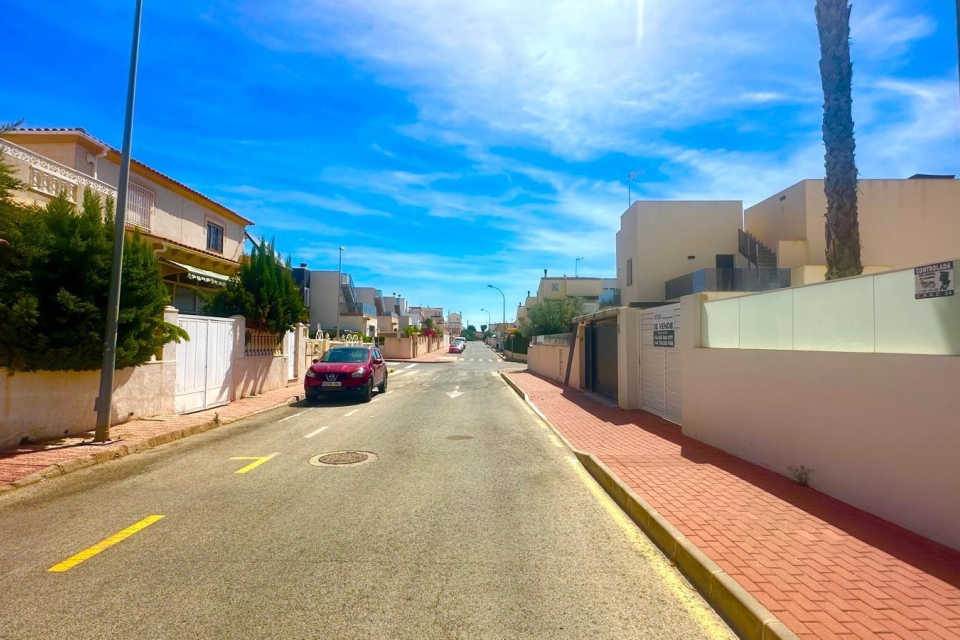 Brukt - Villa -
Torrevieja - Miramar - Torre Del Moro