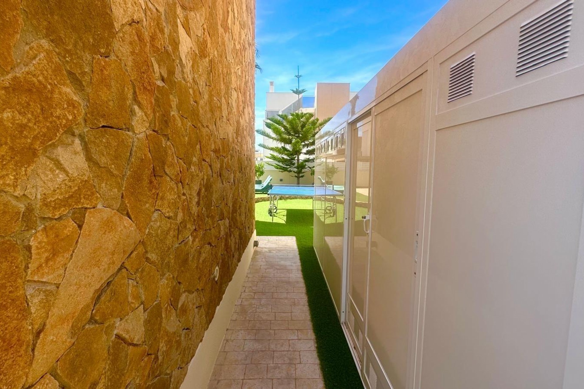 Brukt - Villa -
Torrevieja - Miramar - Torre Del Moro