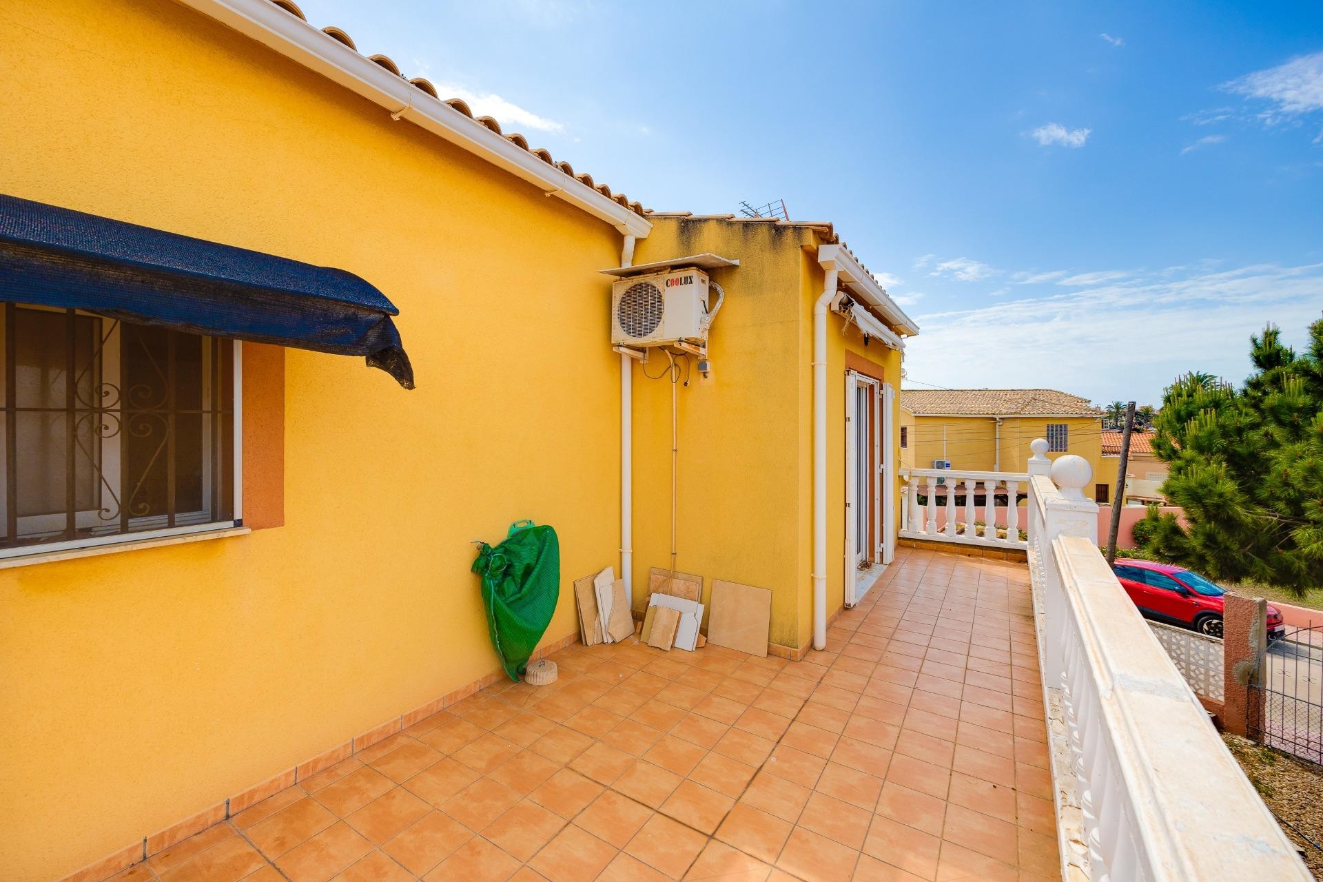 Brukt - Villa -
Torrevieja - Playa de los Locos