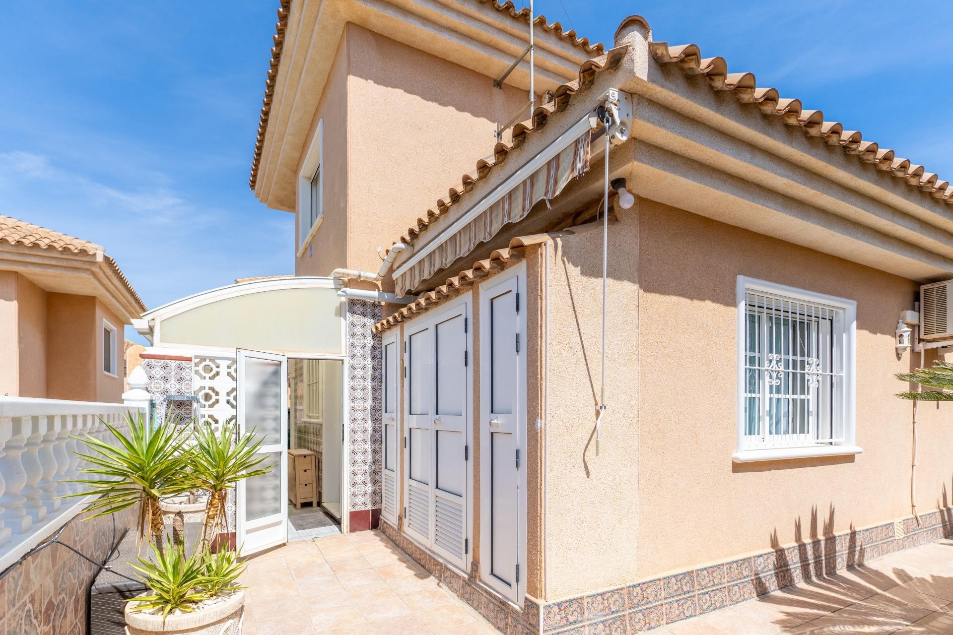 Brukt - Villa -
Torrevieja - Punta Prima