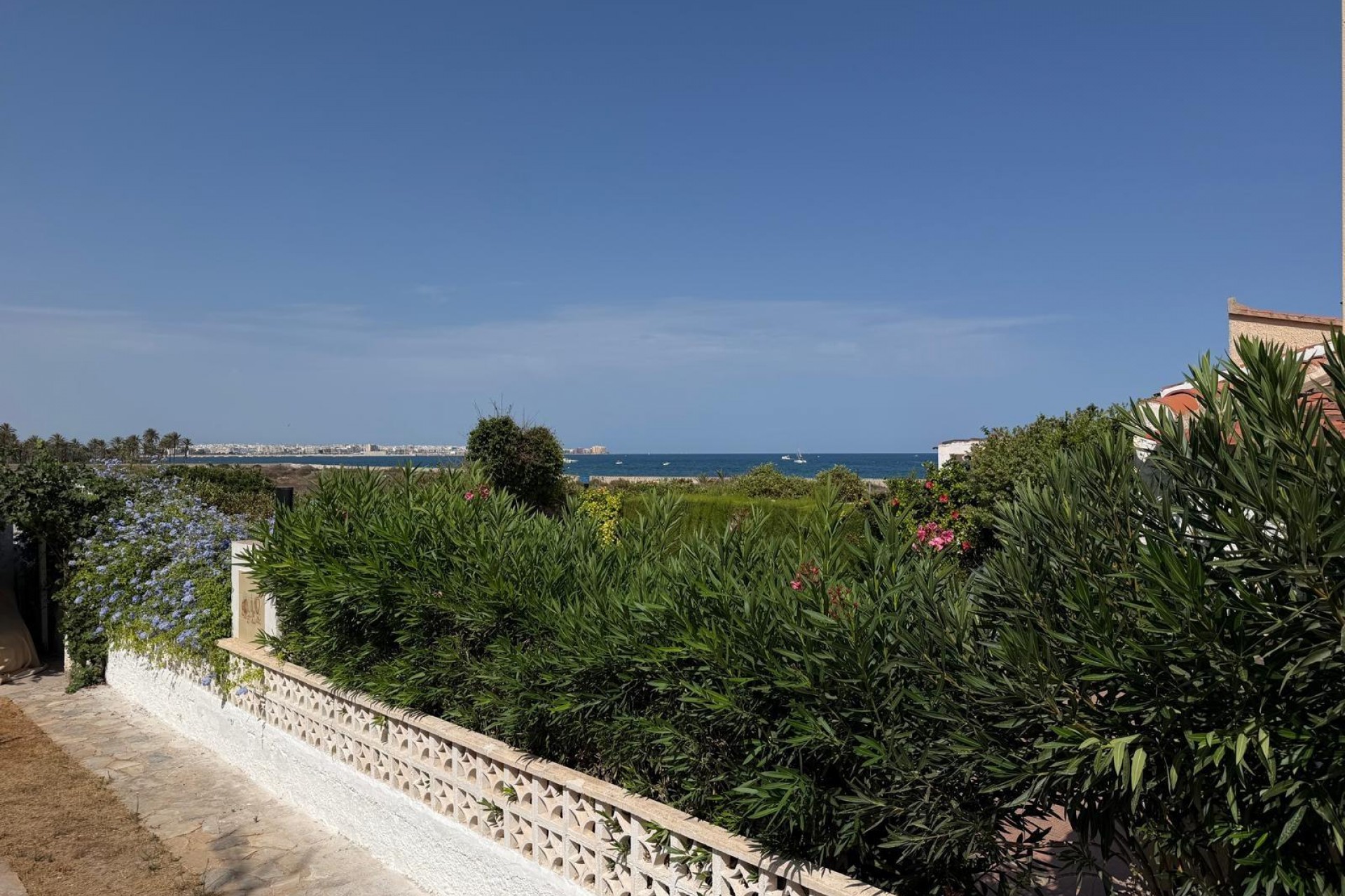 Brukt - Villa -
Torrevieja - Punta Prima