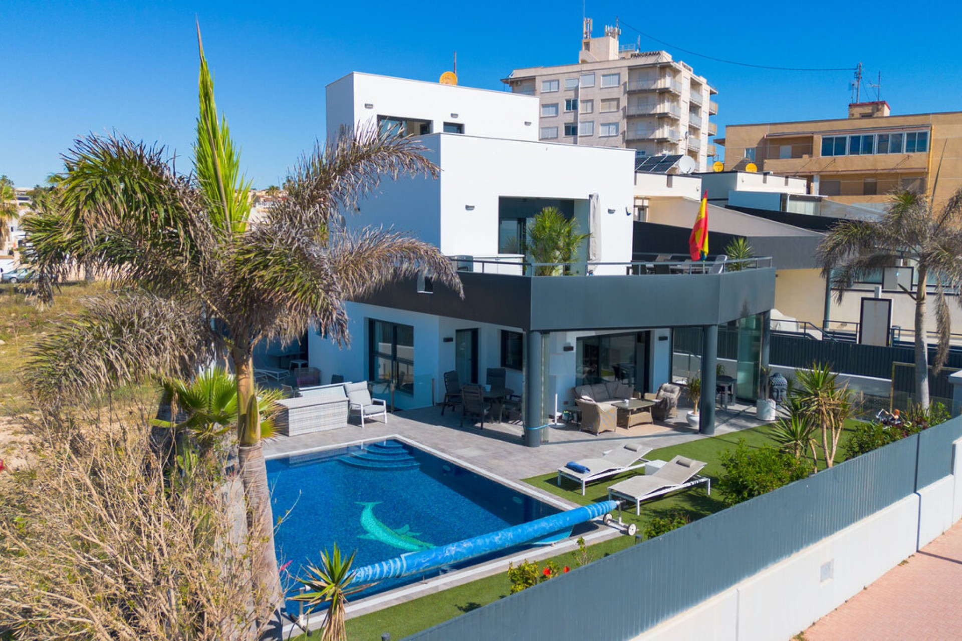 Brukt - Villa -
Torrevieja - Rosaleda