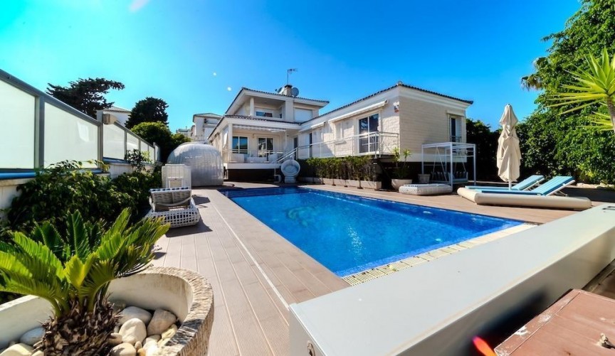 Brukt - Villa -
Torrevieja - Torre La Mata