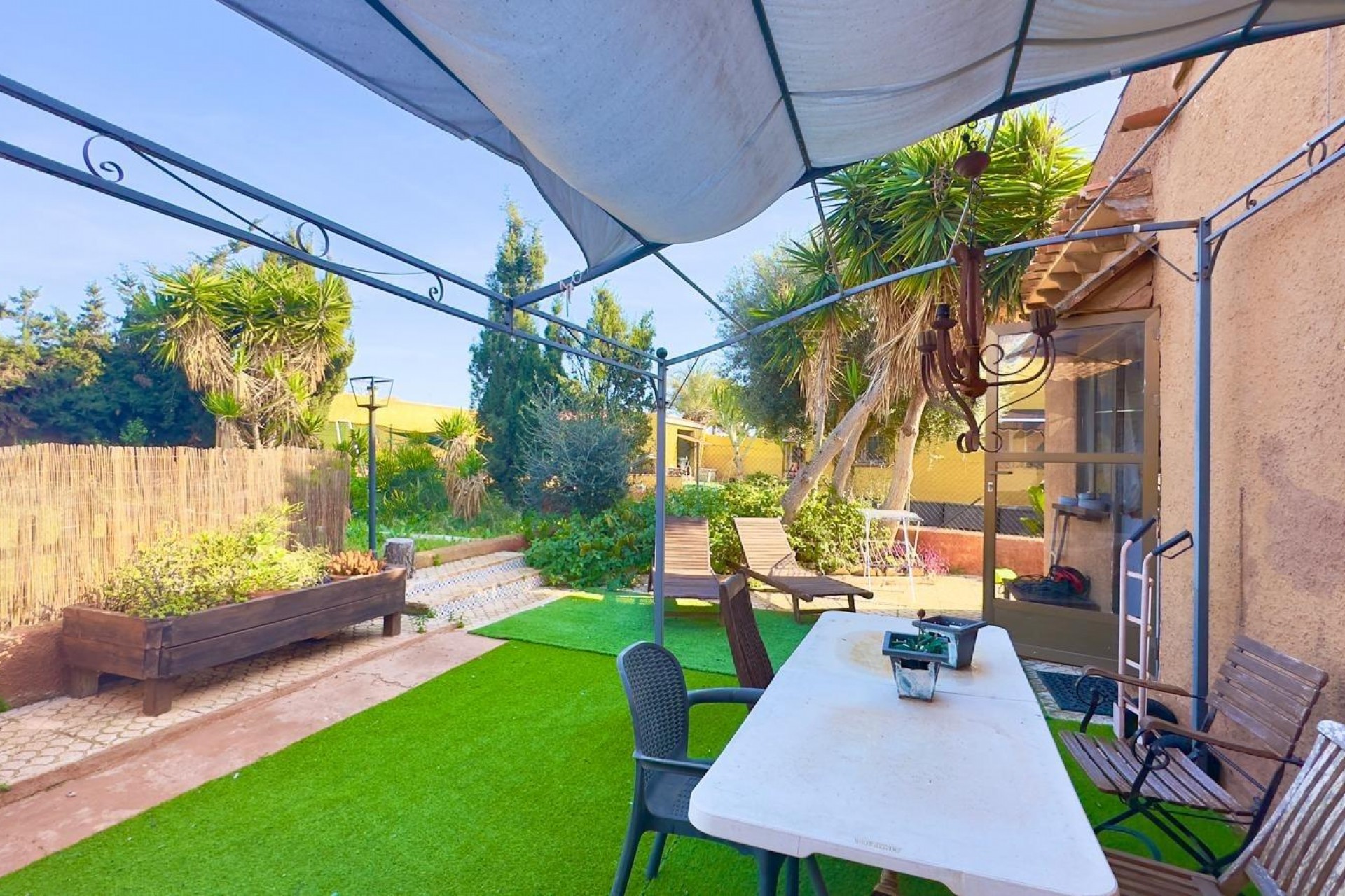 Brukt - Villa -
Torrevieja - Torreblanca