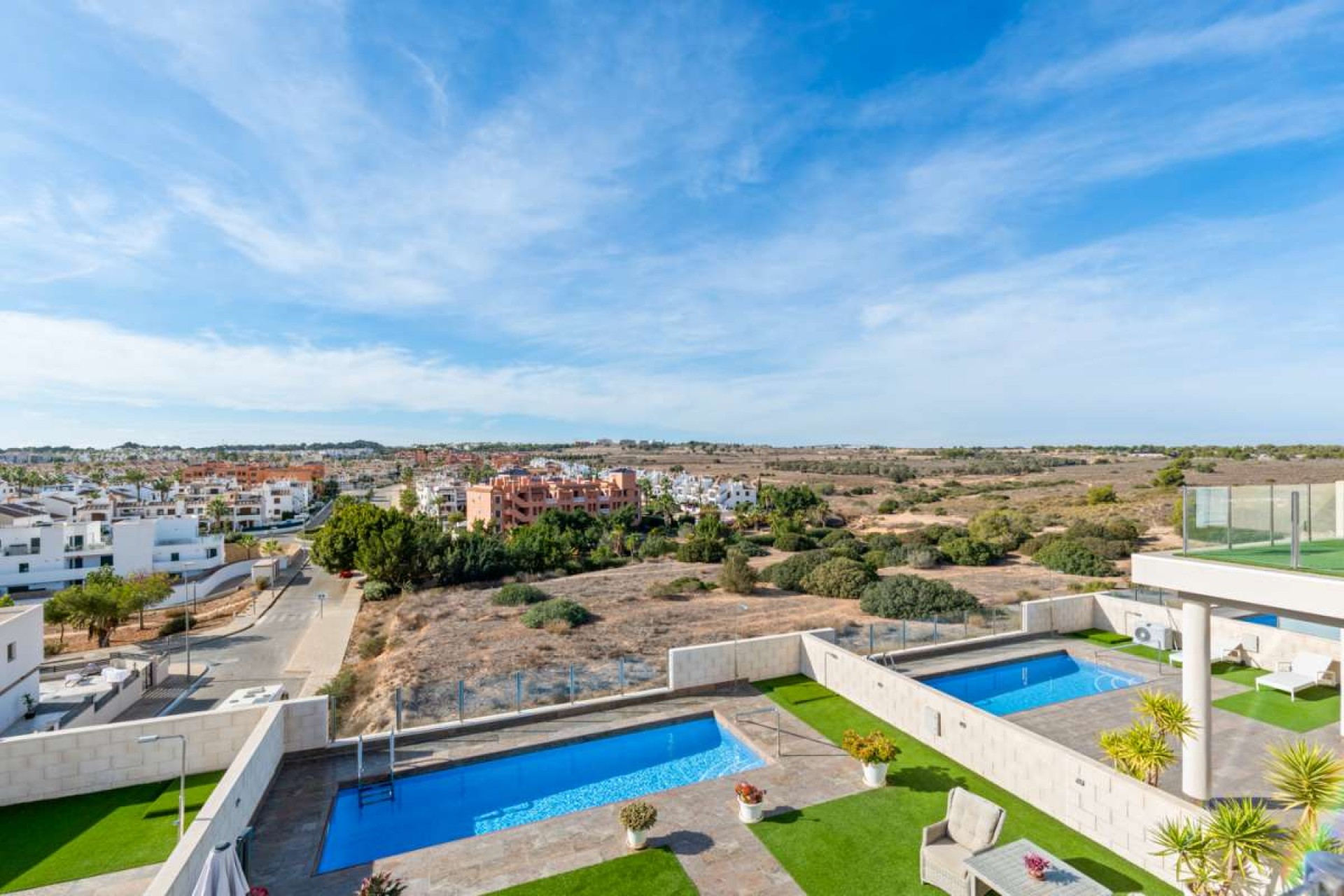 Brukt - Villa -
Villamartin - Costa Blanca