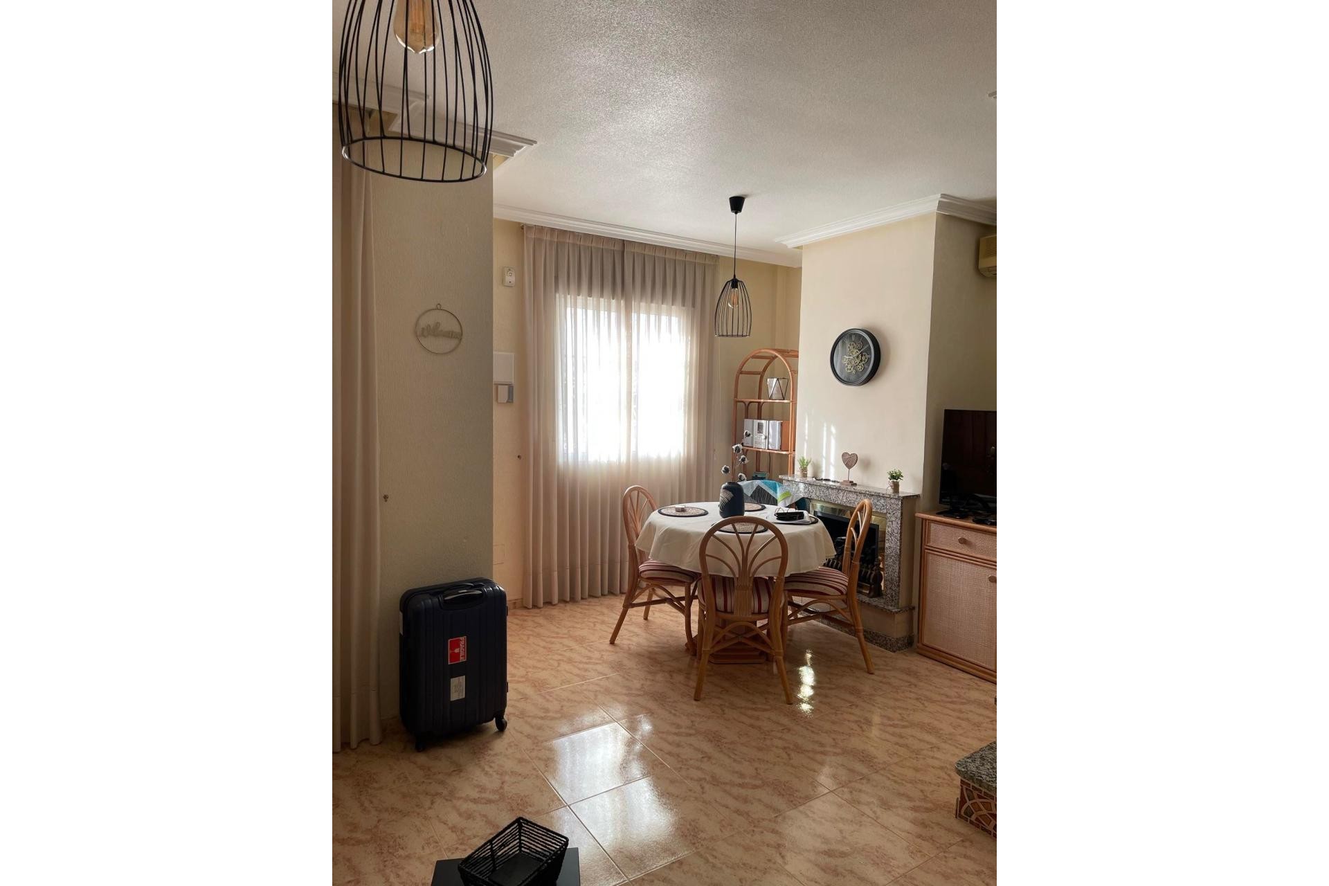 Brukt - Villa -
Villamartin - Costa Blanca