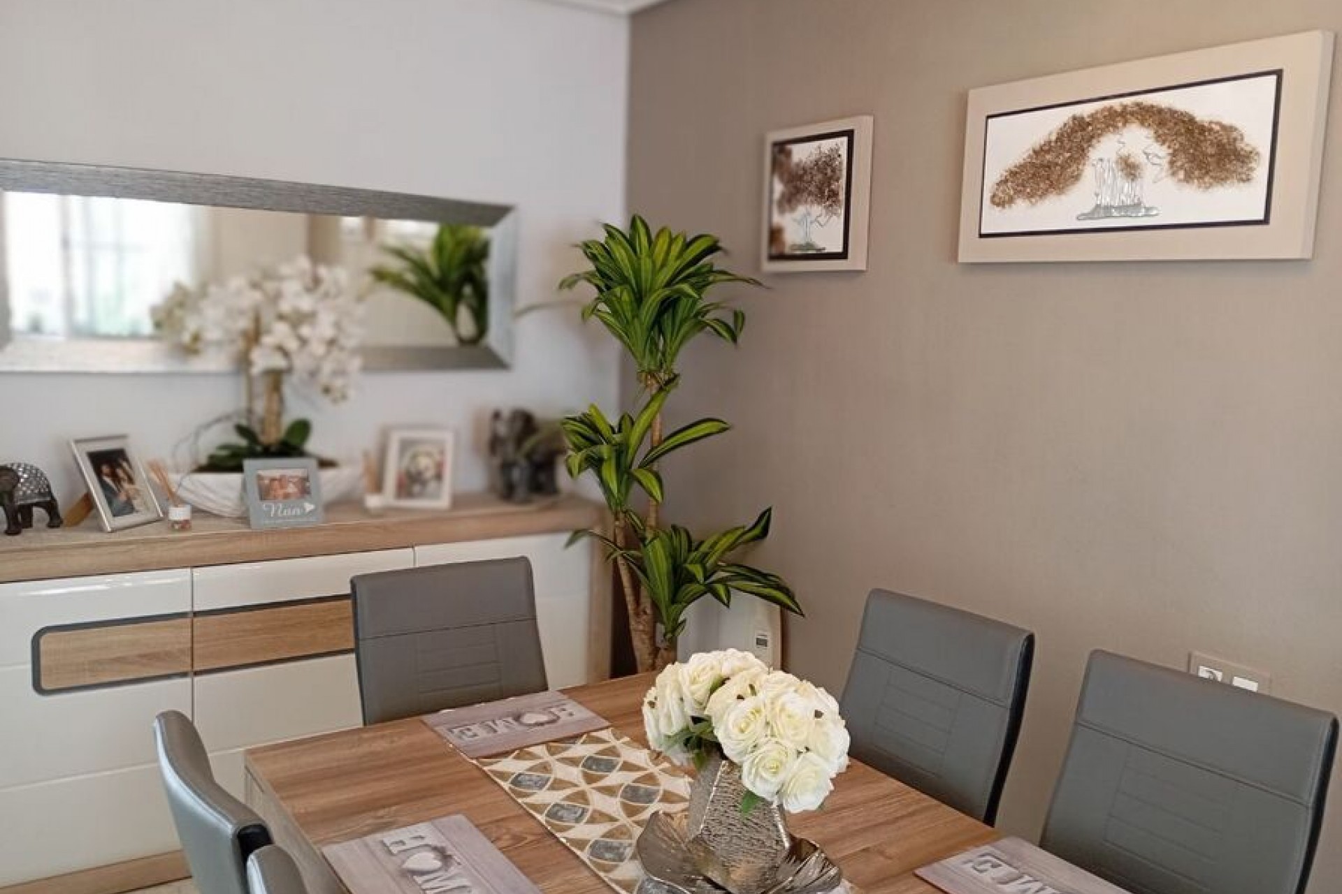 Brukt - Villa -
Villamartin - Costa Blanca