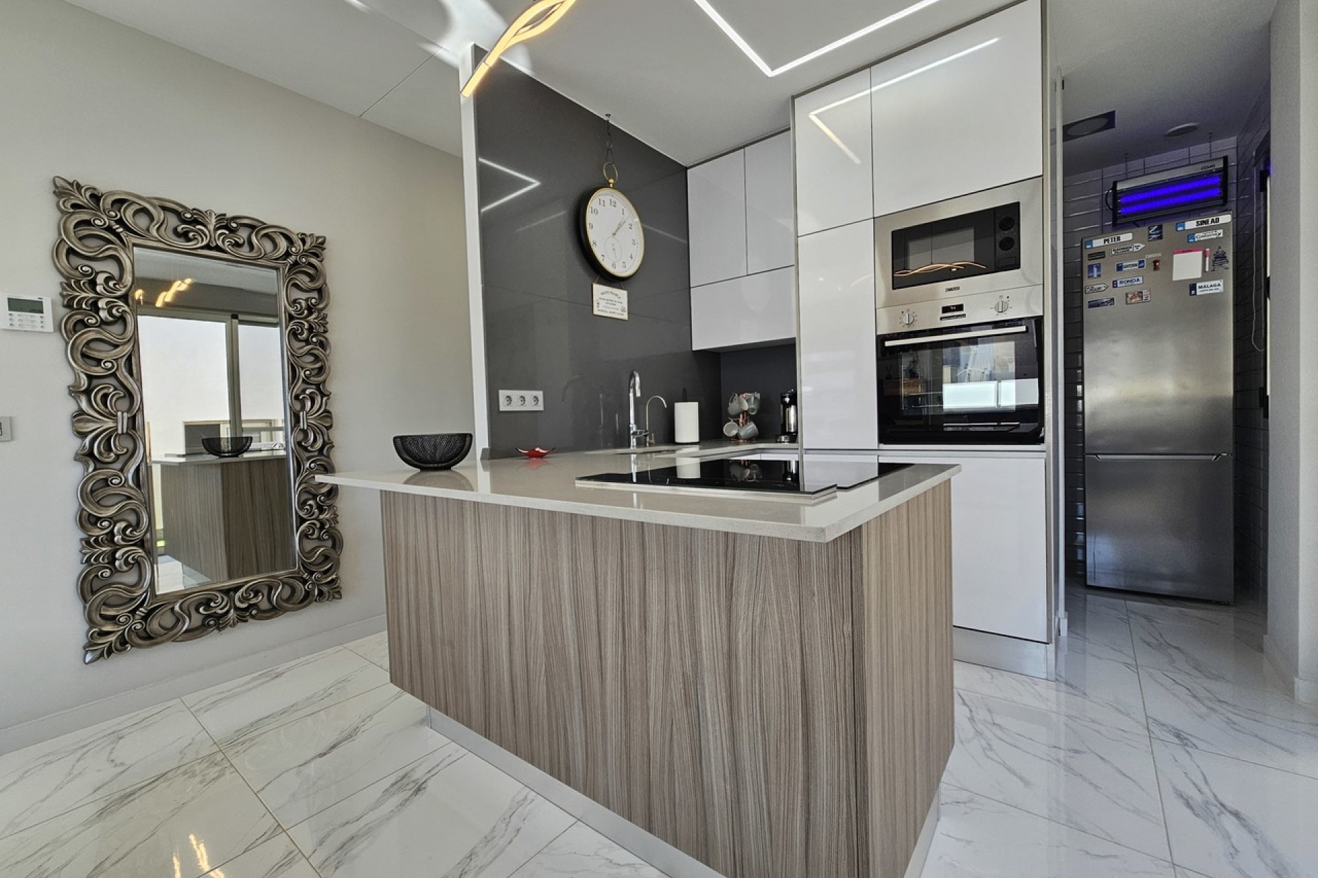 Brukt - Villa -
Villamartin - Costa Blanca