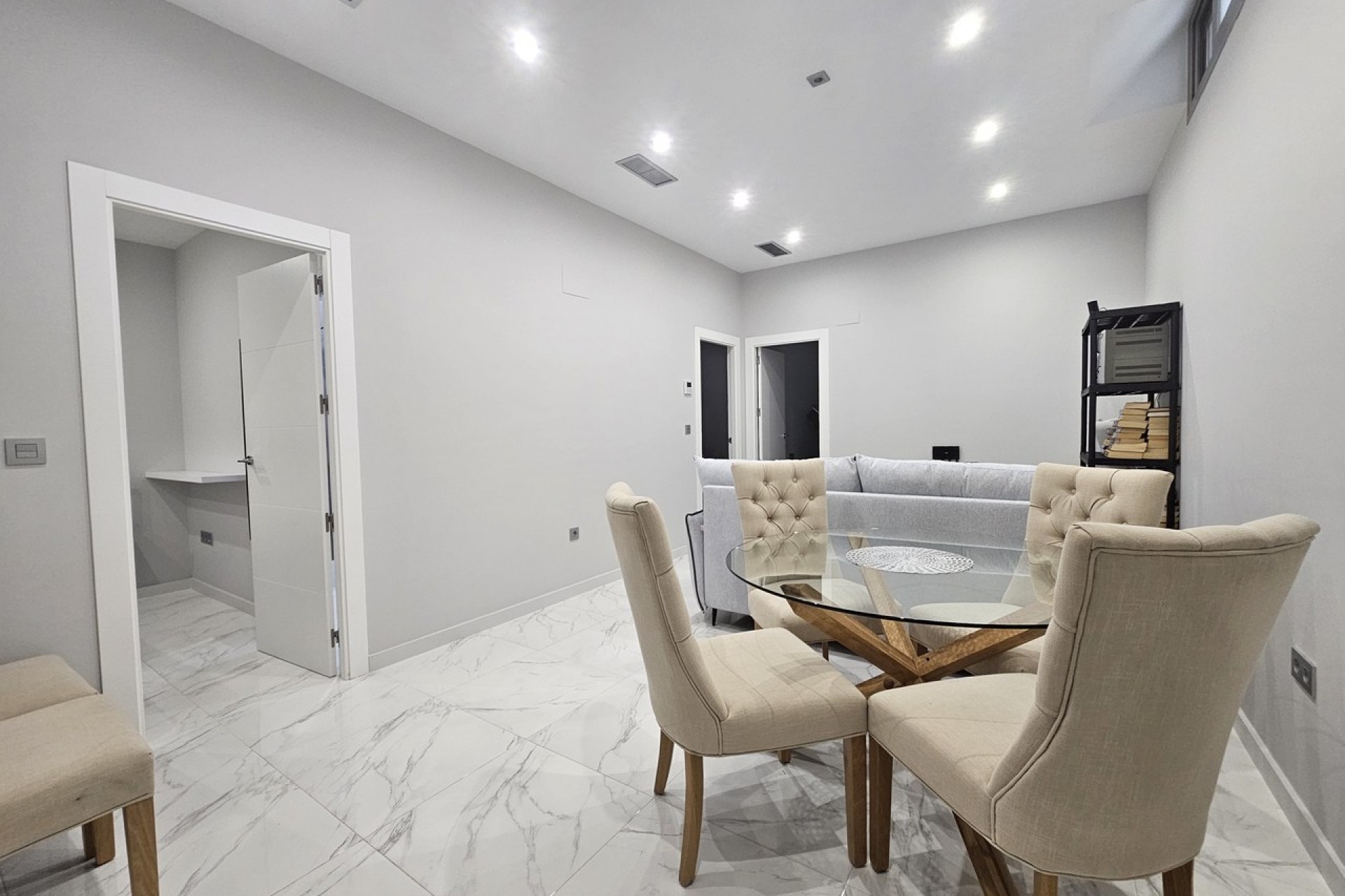 Brukt - Villa -
Villamartin - Costa Blanca