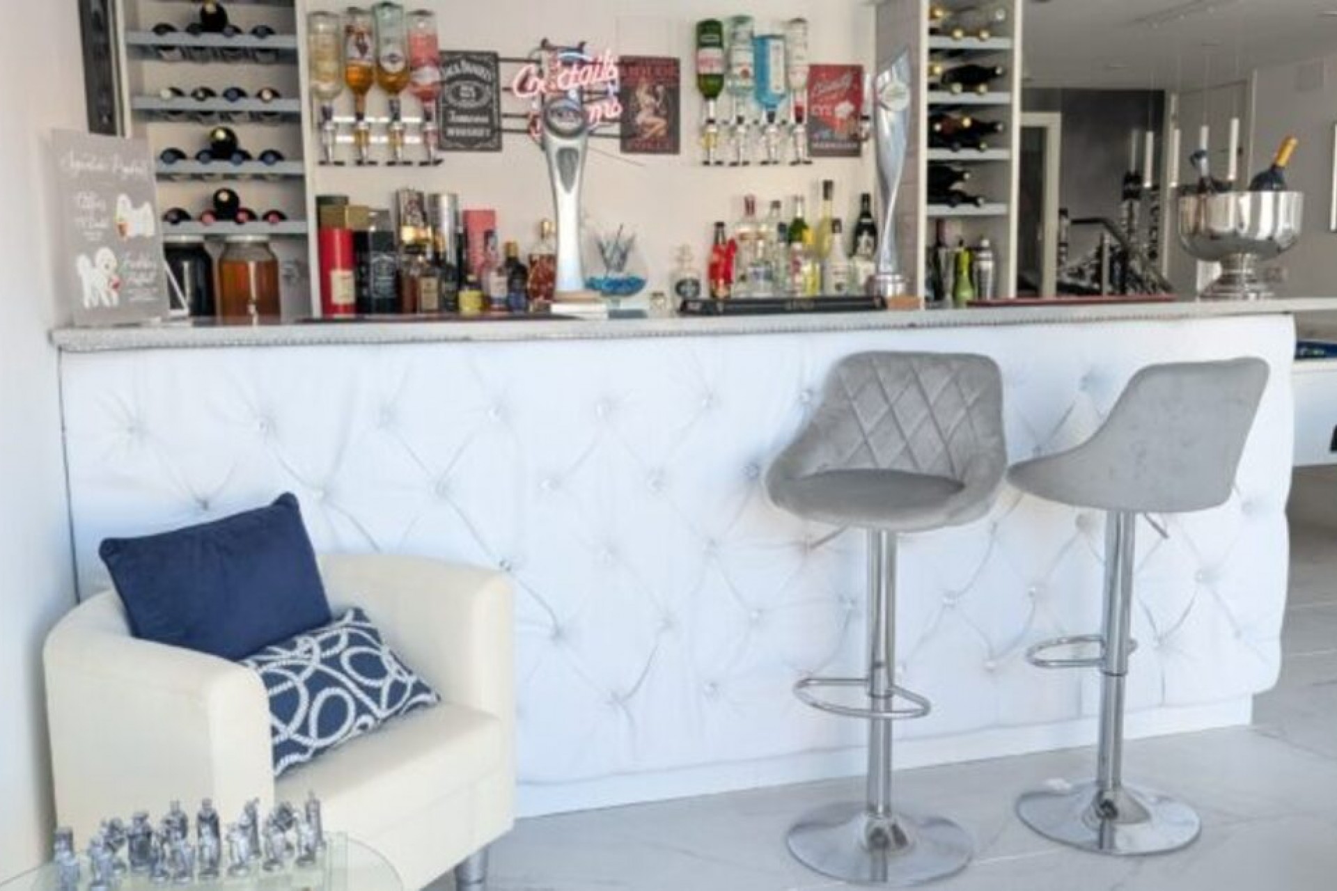 Brukt - Villa -
Villamartin - Costa Blanca