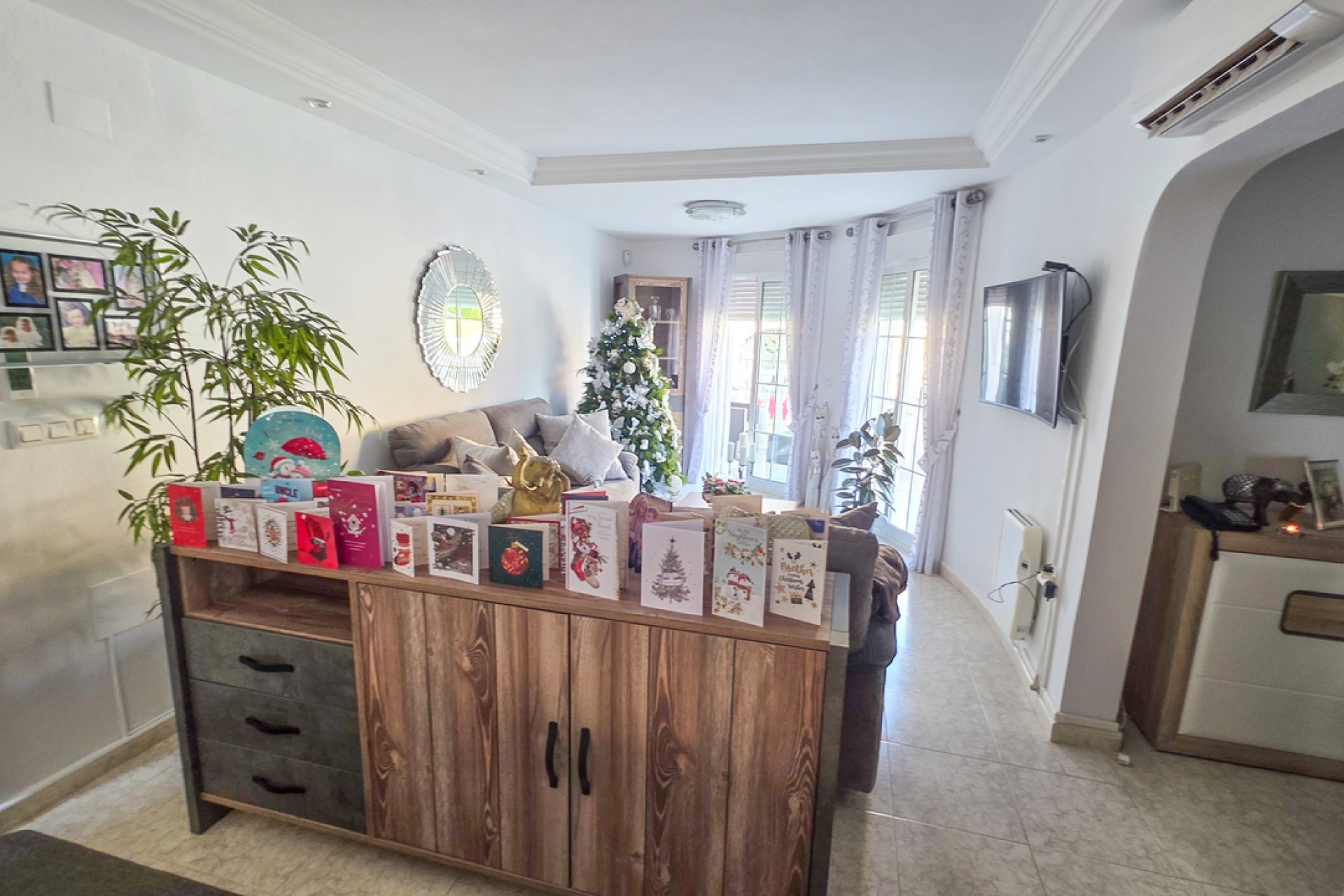 Brukt - Villa -
Villamartin - Costa Blanca